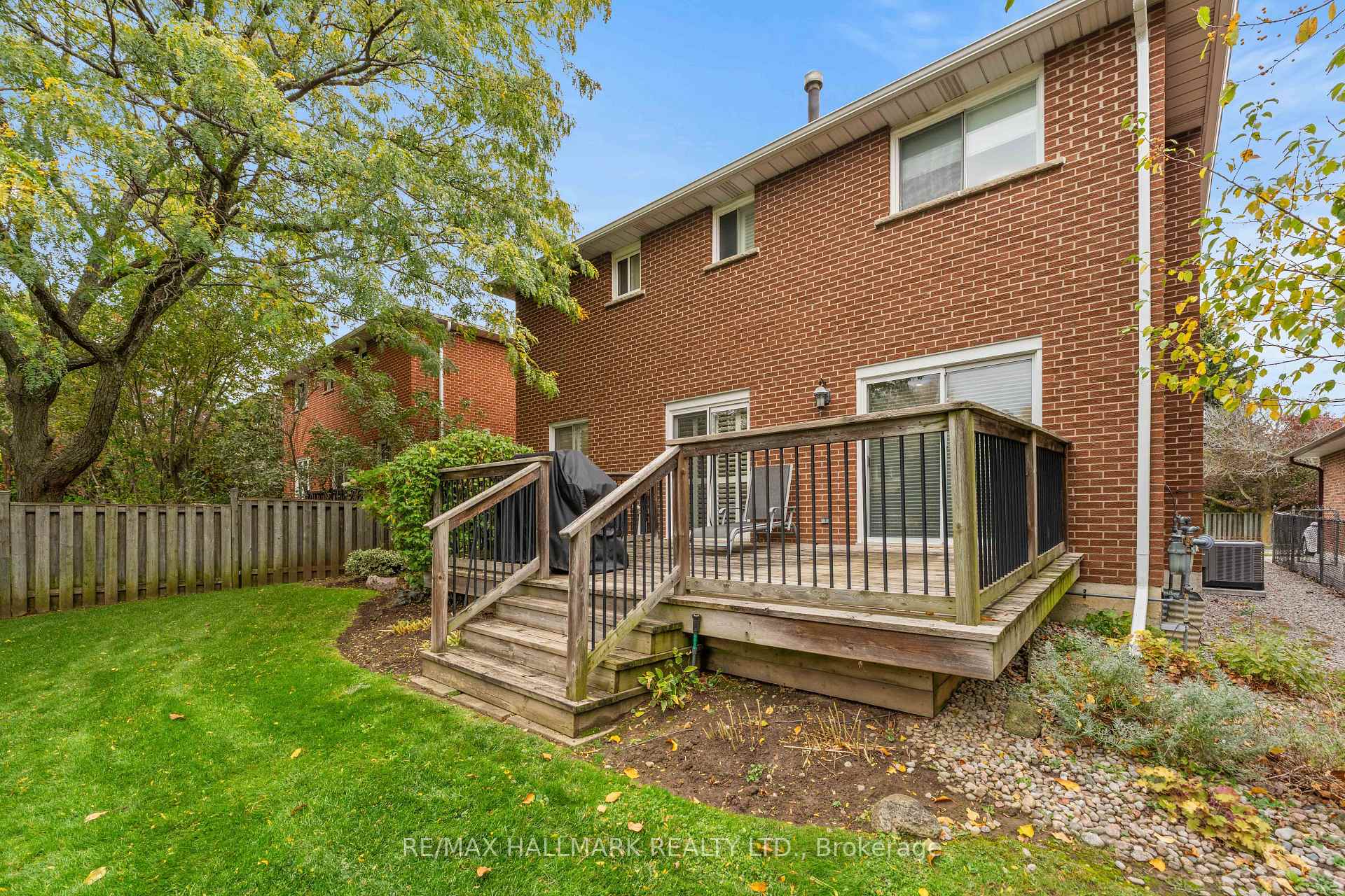 Photo 6 of 7 Charnwood Place, Markham, Aileen-Willowbrook — HOMEH