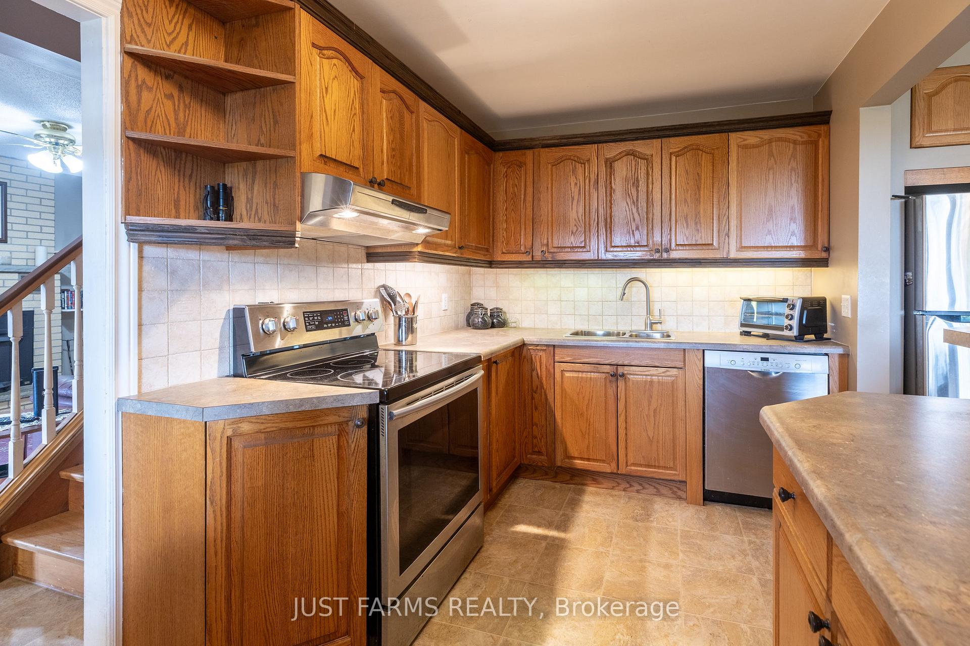 Photo 17 of 21846 Muncey Road, Strathroy-Caradoc, Rural Strathroy-Caradoc — HOMEH