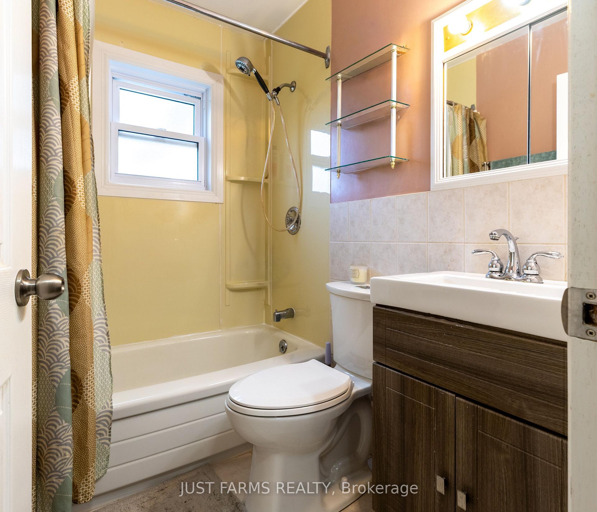 Photo 25 of 21846 Muncey Road, Strathroy-Caradoc, Rural Strathroy-Caradoc — HOMEH