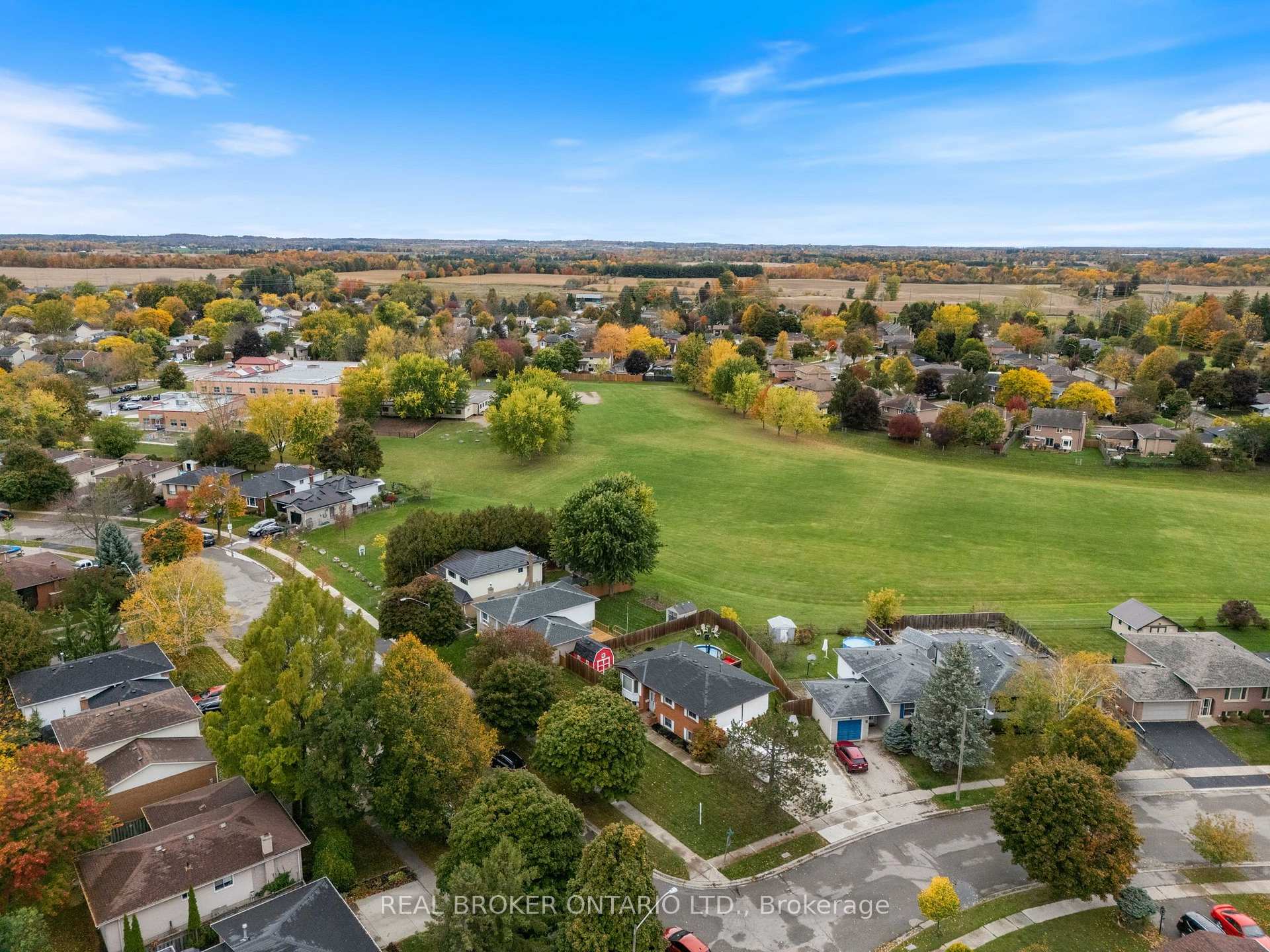 Photo 7 of 31 Gillin Road, Brantford, Brantwood Park — HOMEH