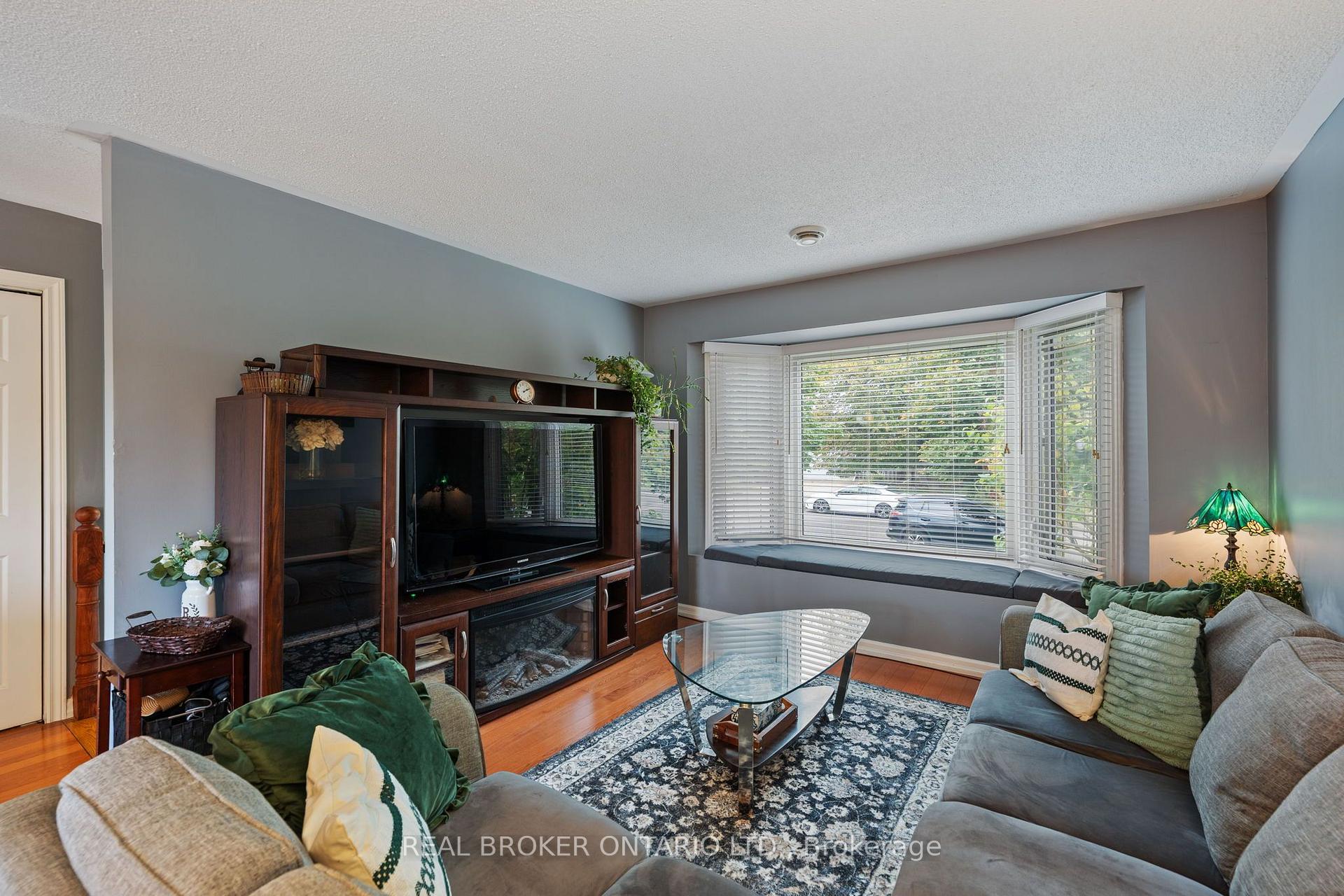 Photo 15 of 31 Gillin Road, Brantford, Brantwood Park — HOMEH