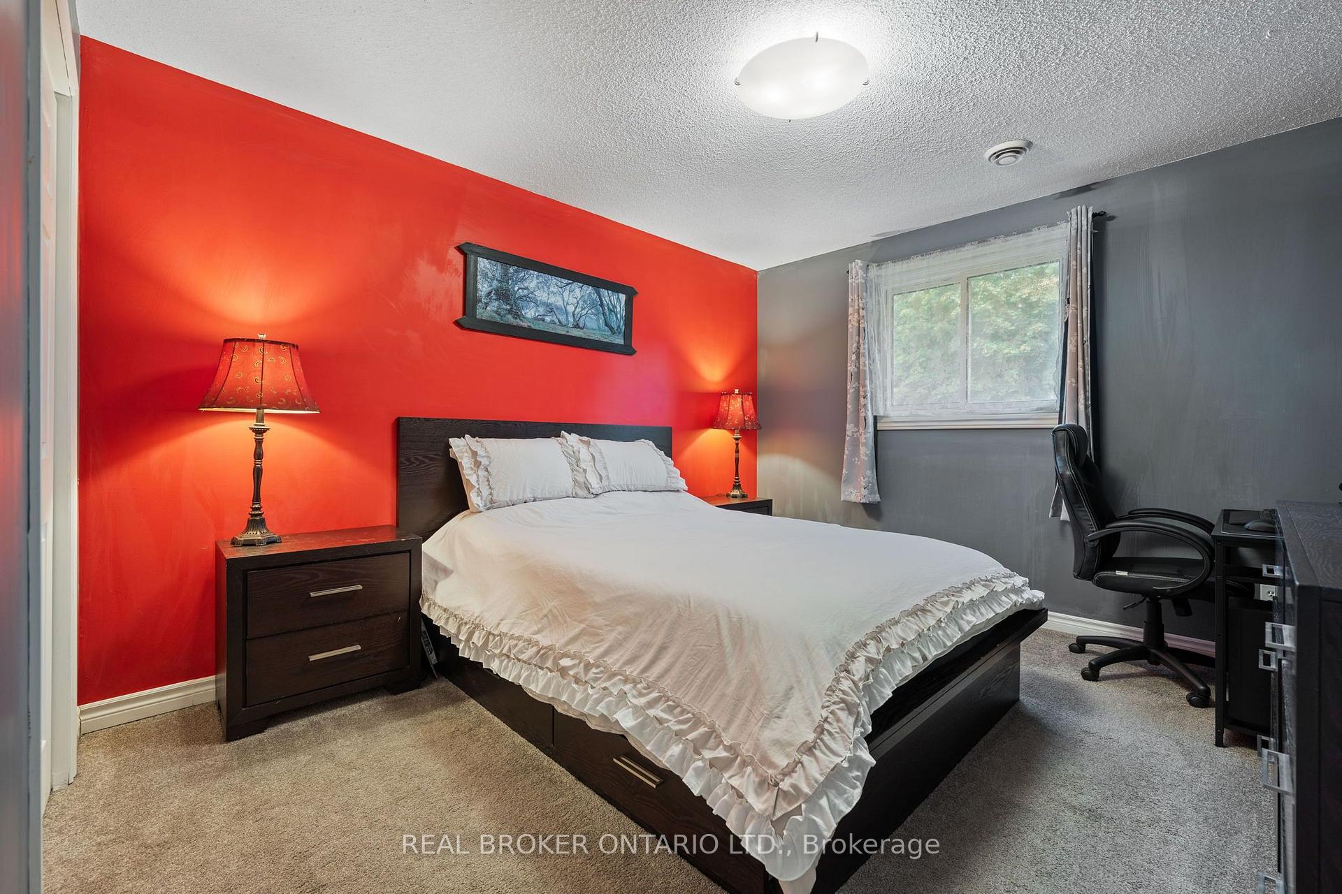 Photo 24 of 31 Gillin Road, Brantford, Brantwood Park — HOMEH