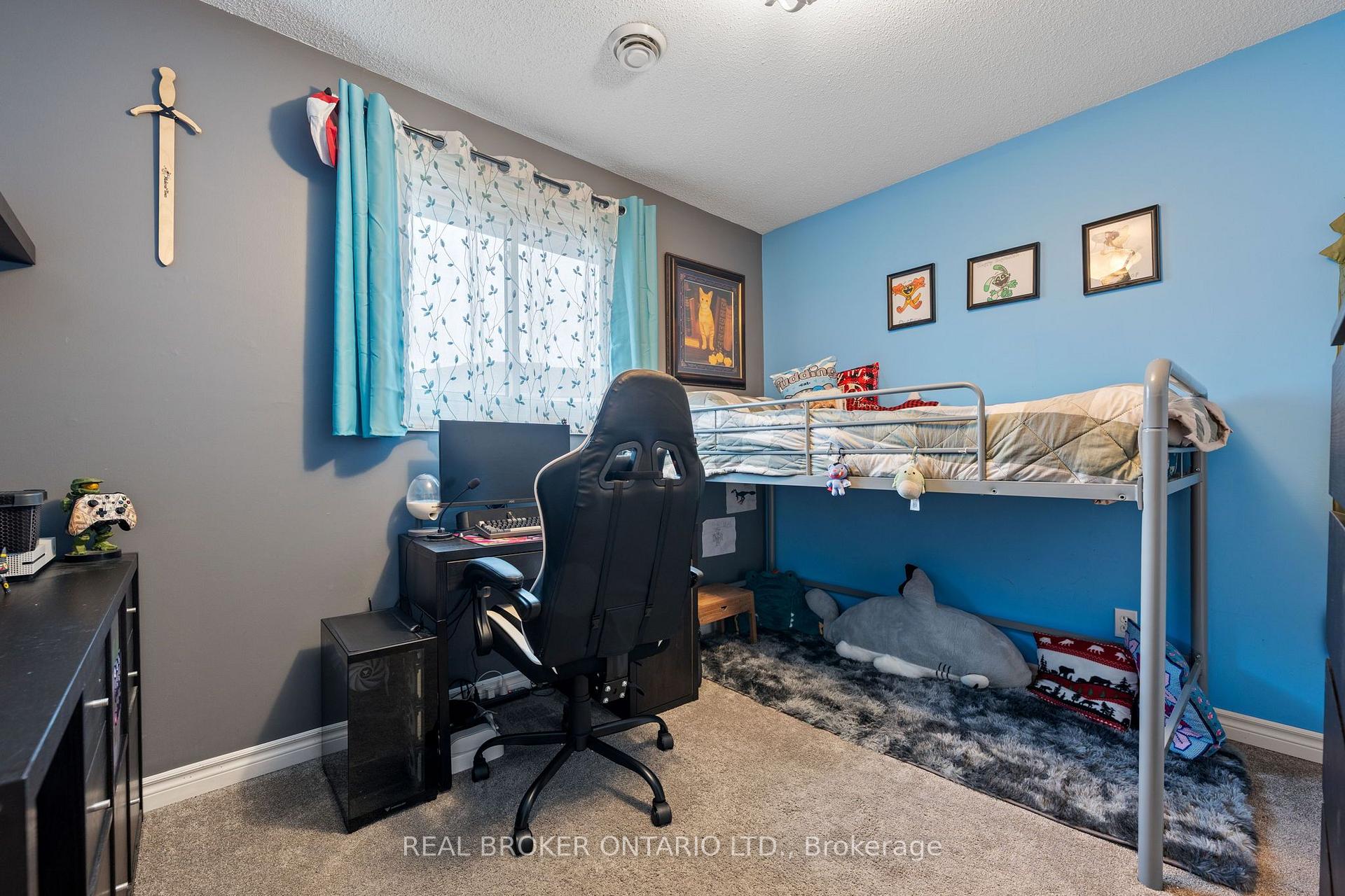 Photo 26 of 31 Gillin Road, Brantford, Brantwood Park — HOMEH