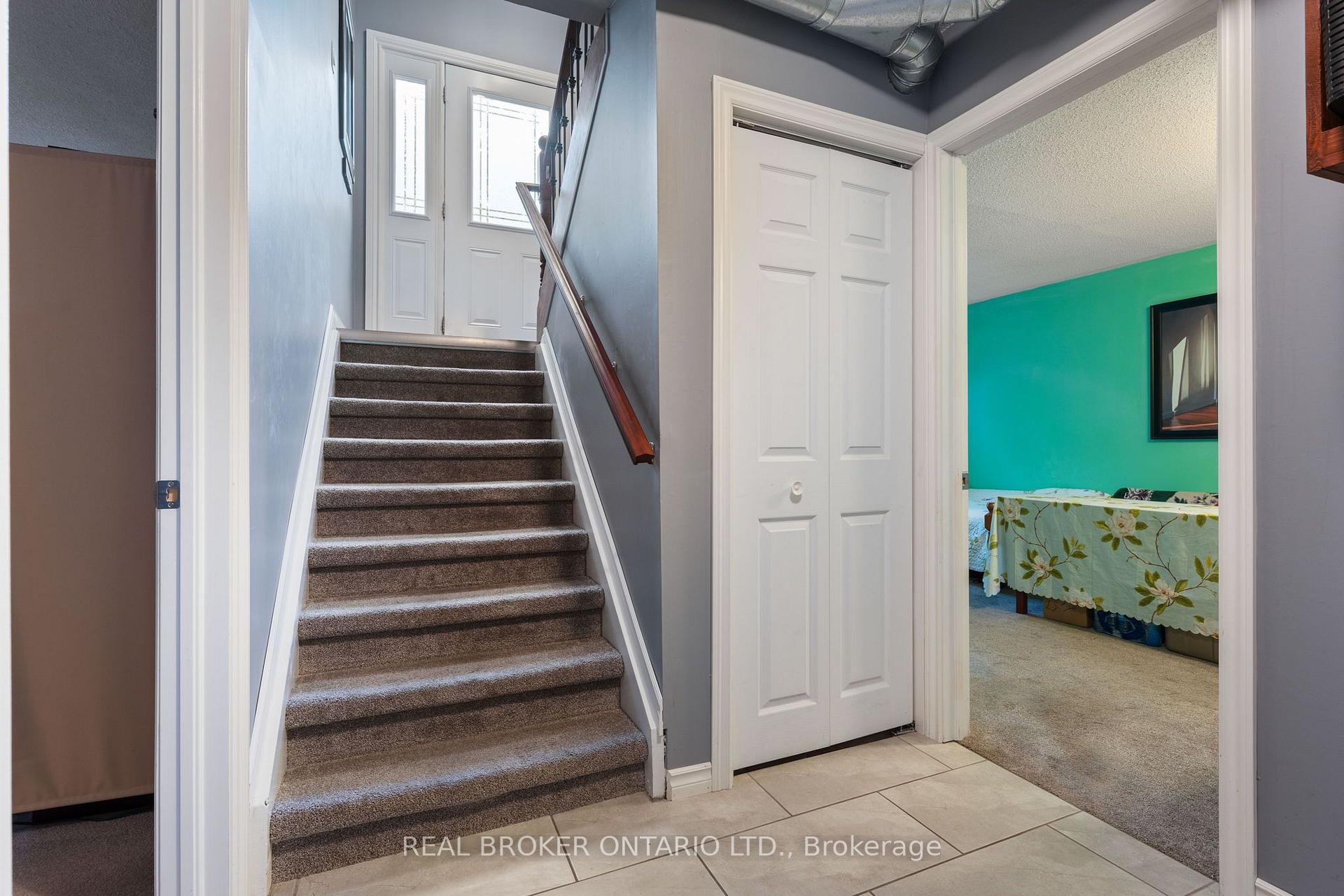 Photo 29 of 31 Gillin Road, Brantford, Brantwood Park — HOMEH