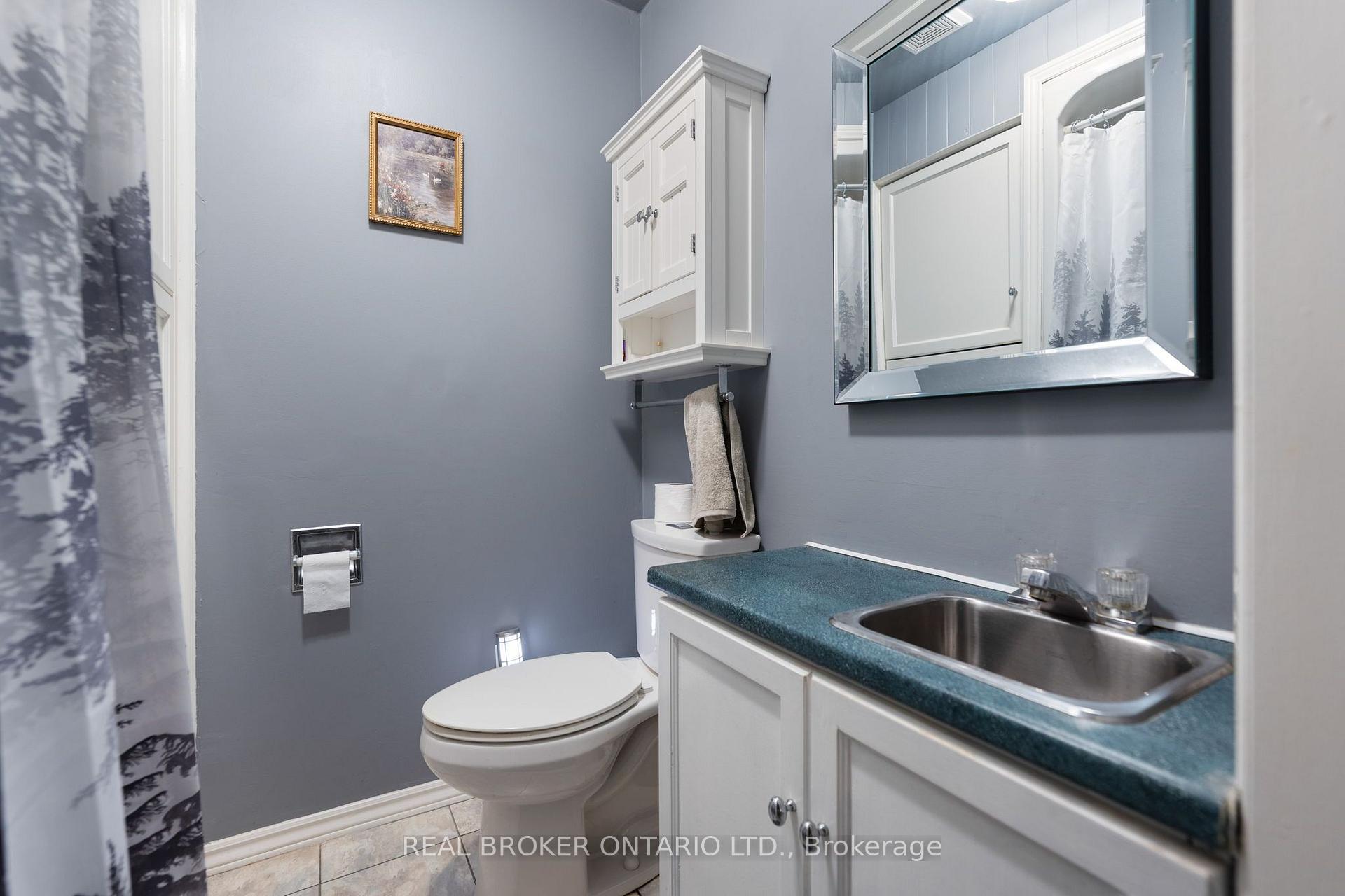 Photo 33 of 31 Gillin Road, Brantford, Brantwood Park — HOMEH