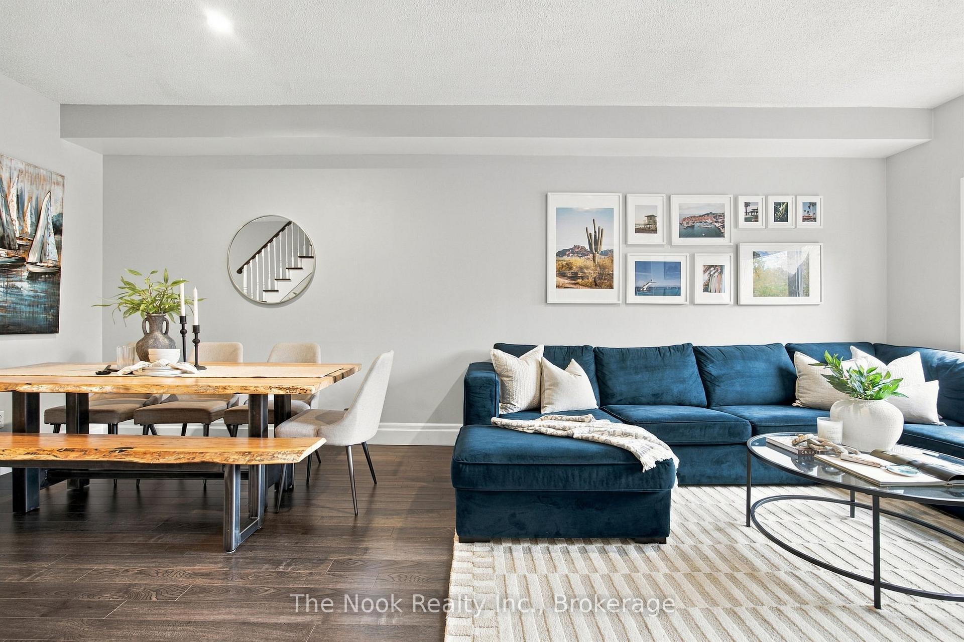 Photo 5 of 32 Harbourview Crescent, Etobicoke, Mimico — HOMEH