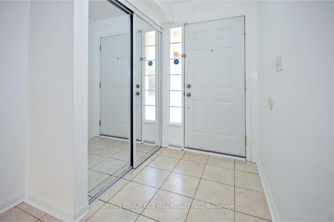 Photo 2 of Unit 25, 80 Acorn Place, Mississauga, Hurontario — HOMEH