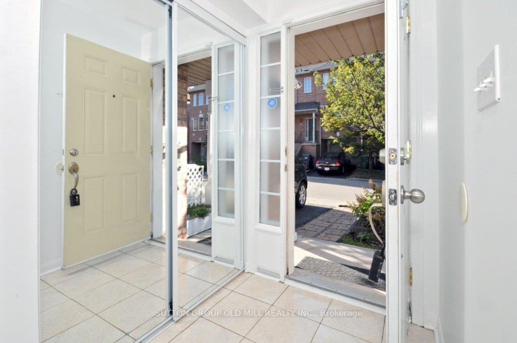 Photo 3 of Unit 25, 80 Acorn Place, Mississauga, Hurontario — HOMEH