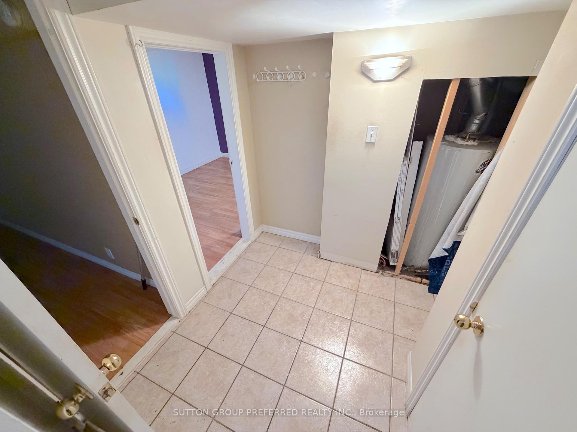 Photo 31 of 1622 Leonard Street, London, East H — HOMEH