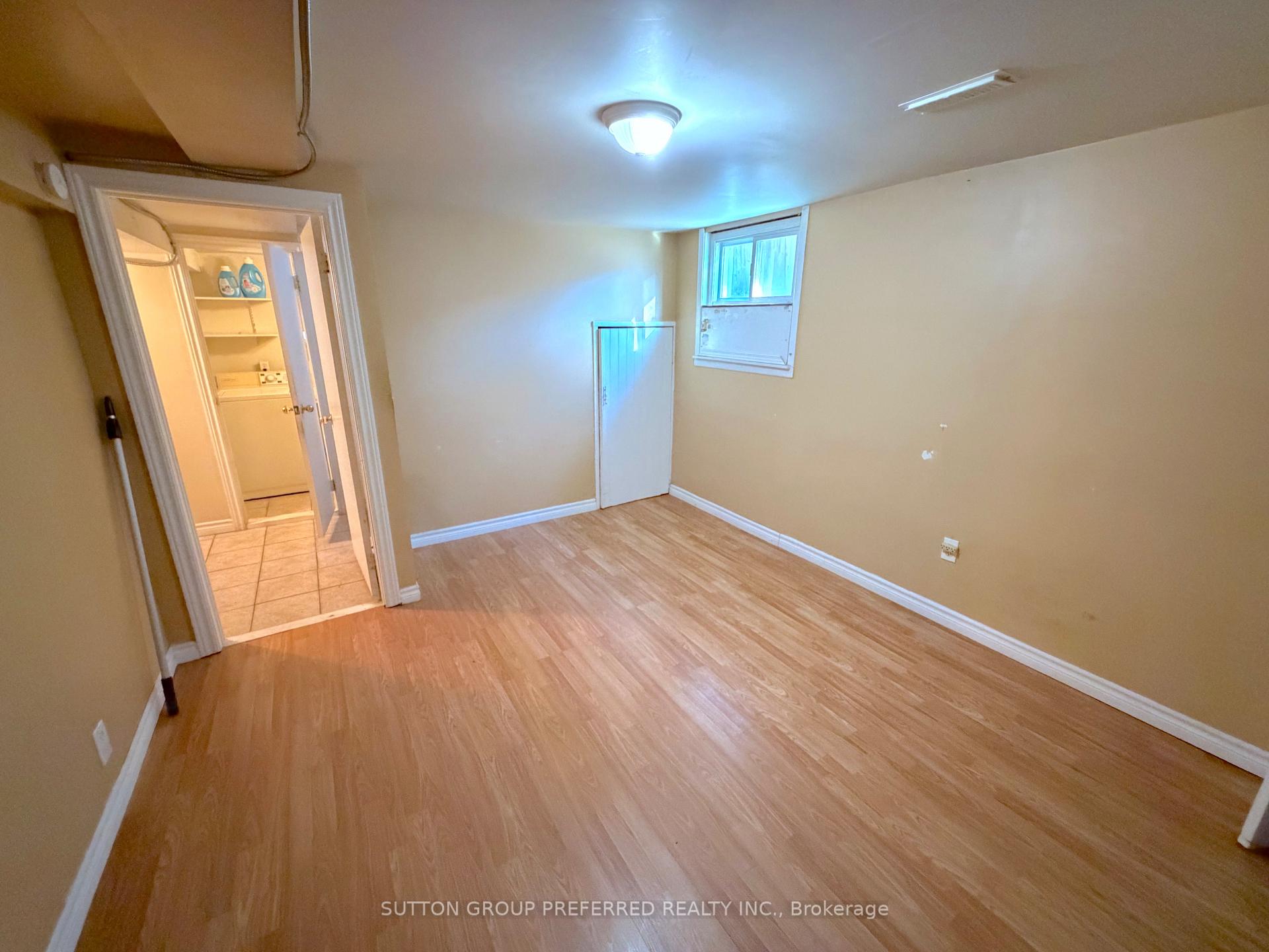 Photo 34 of 1622 Leonard Street, London, East H — HOMEH