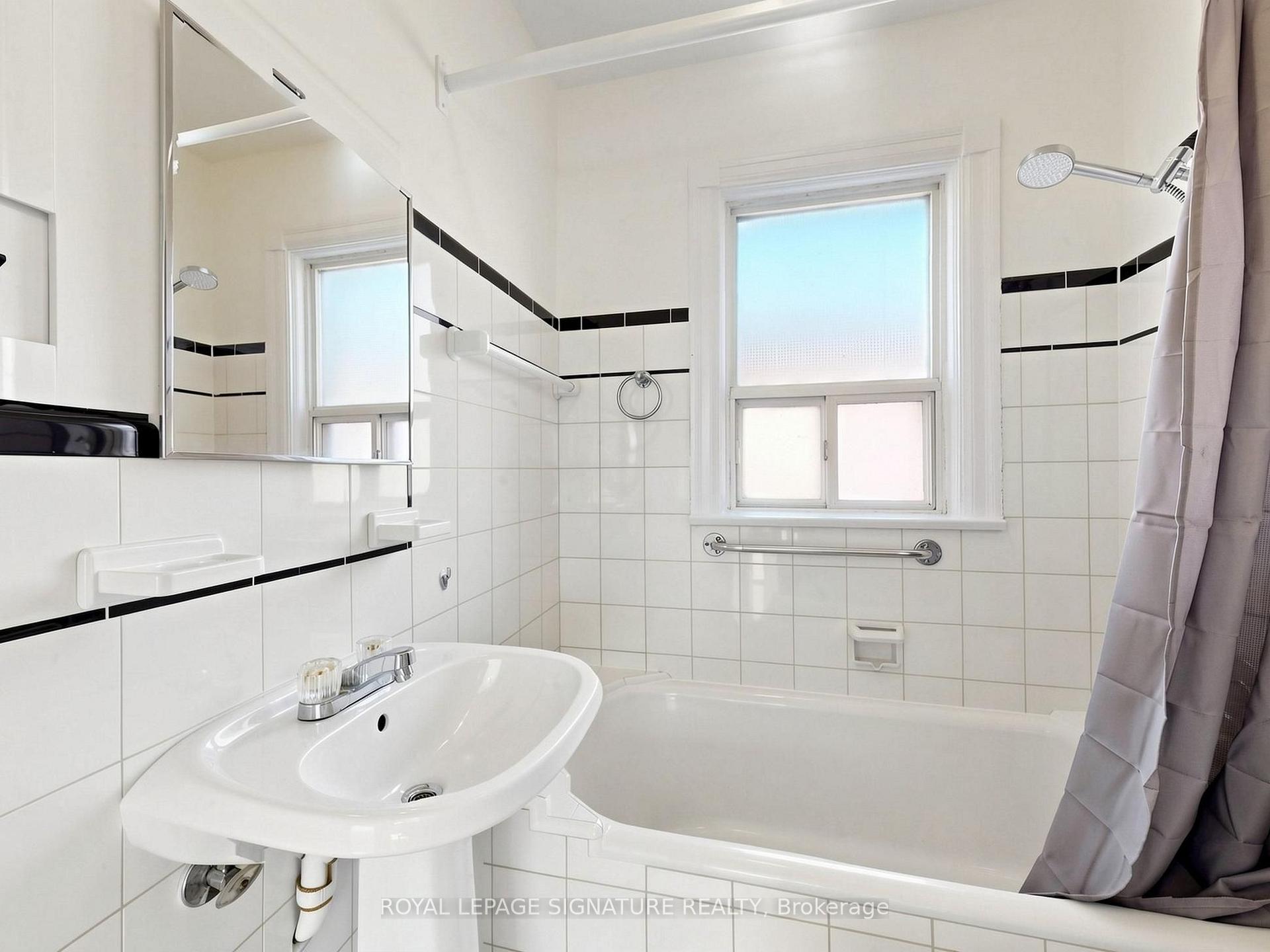 Photo 23 of 75 Inwood Avenue, Toronto, Danforth Village-East York — HOMEH