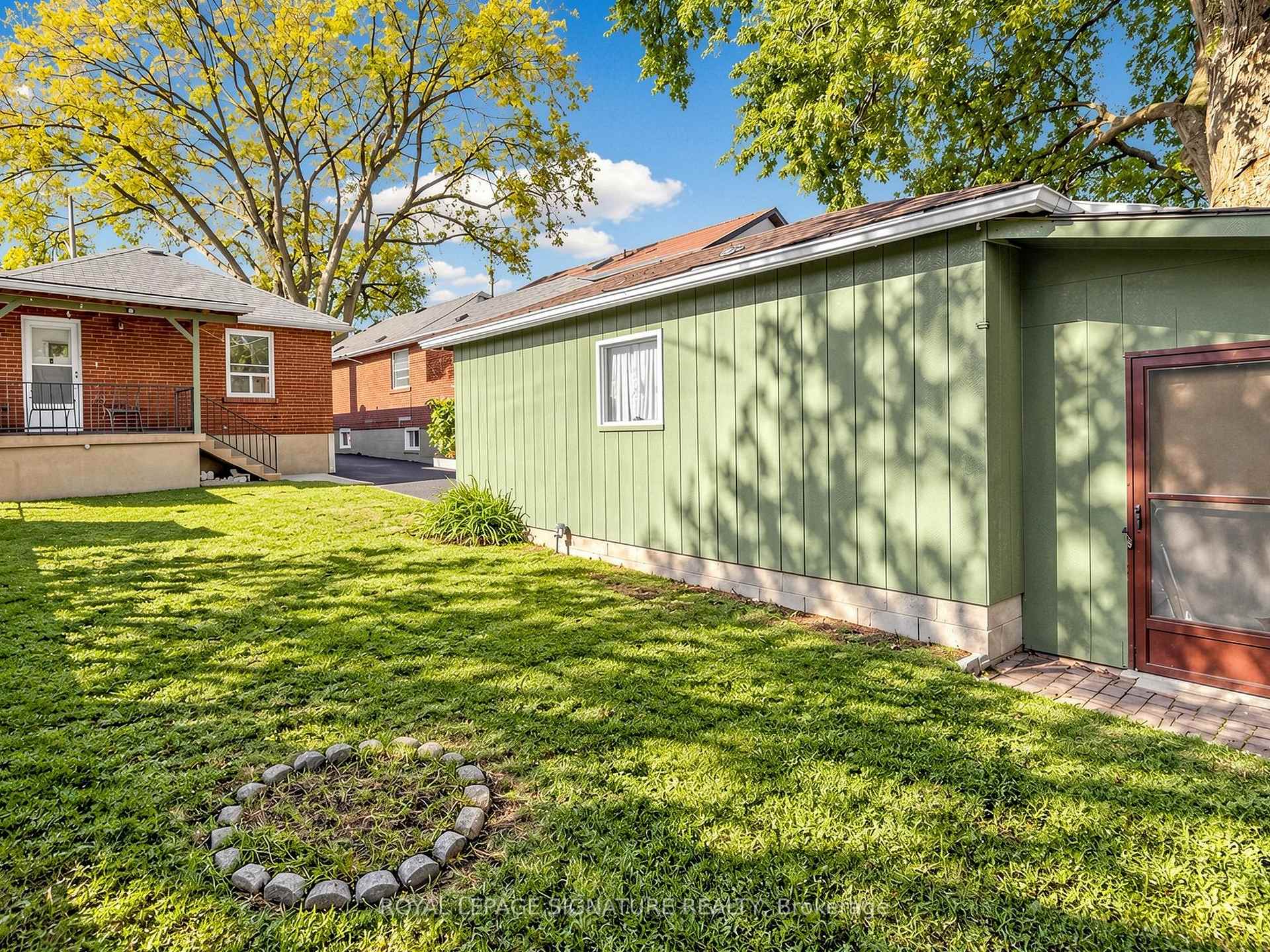 Photo 37 of 75 Inwood Avenue, Toronto, Danforth Village-East York — HOMEH