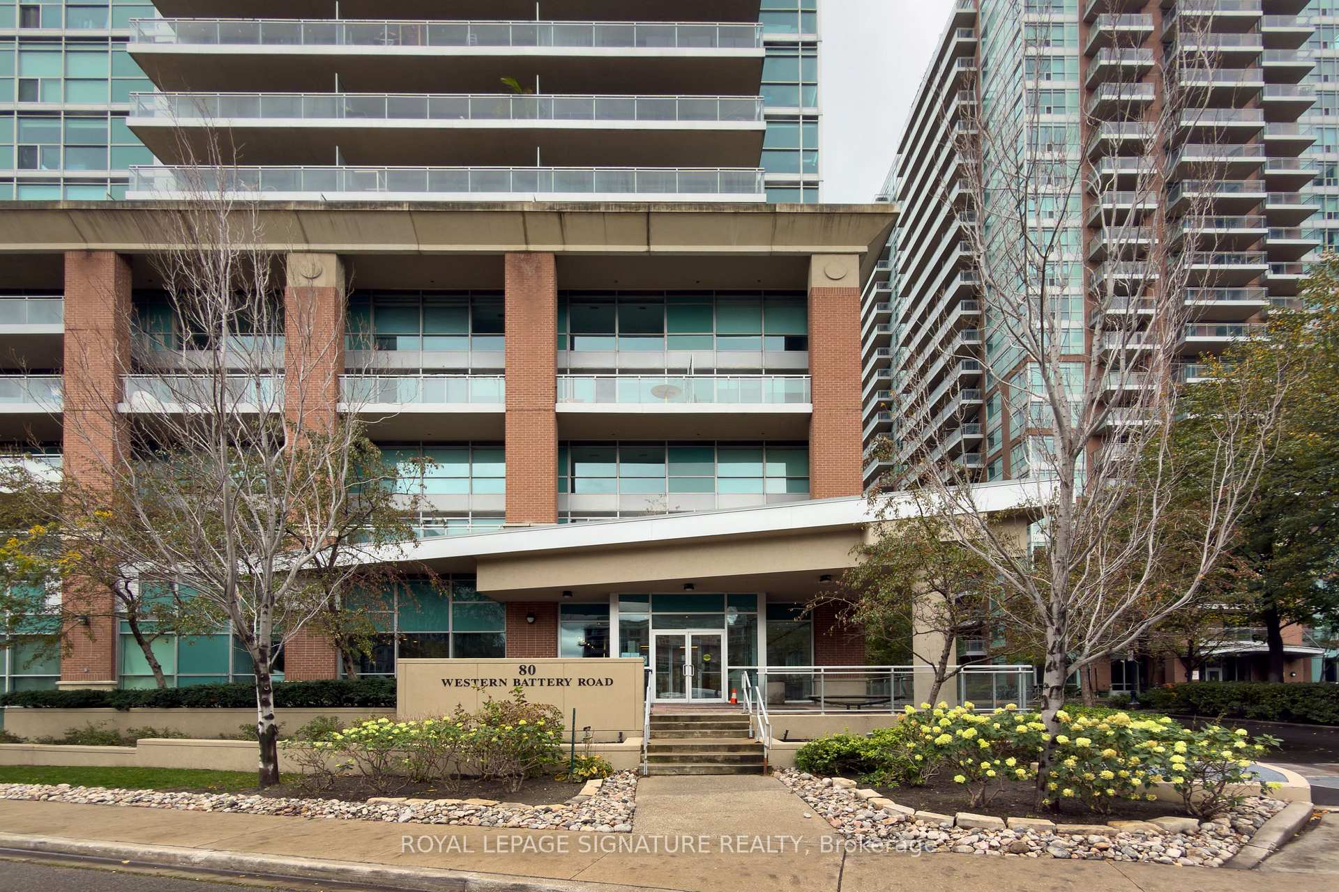 Photo of Unit 901, 80 Western Battery Road
