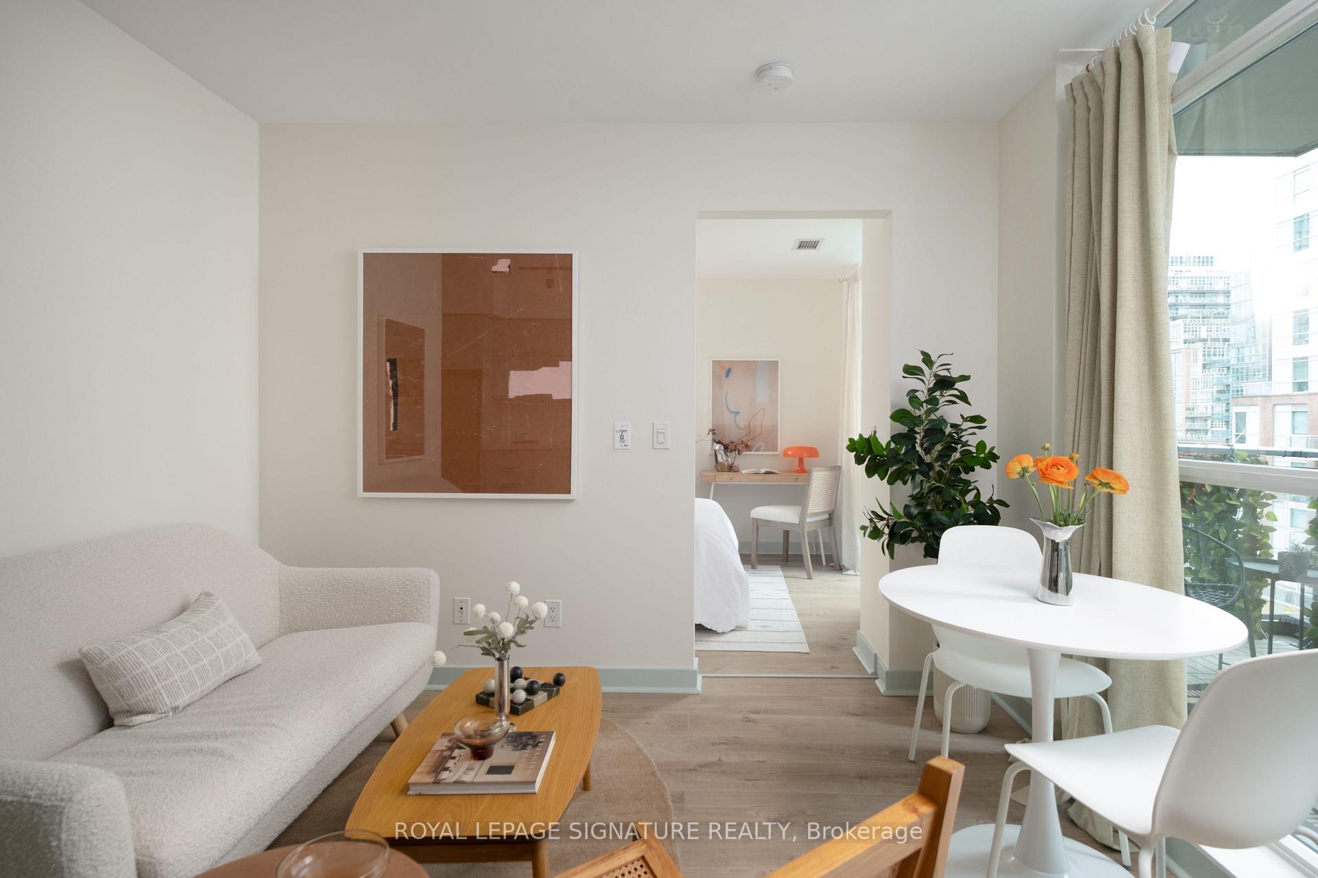 Photo 11 of Unit 901, 80 Western Battery Road, Toronto, Niagara — HOMEH