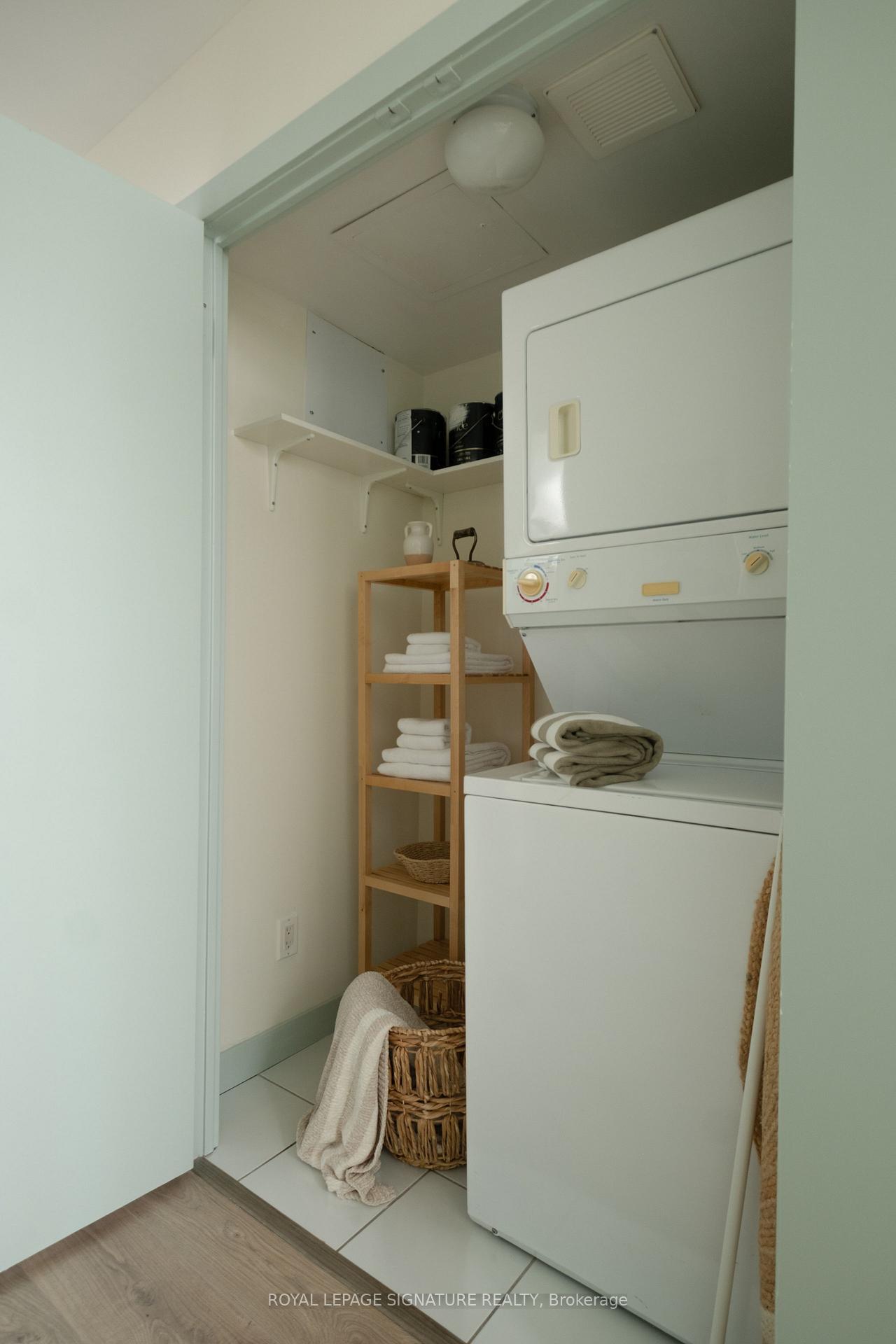 Photo 21 of Unit 901, 80 Western Battery Road, Toronto, Niagara — HOMEH