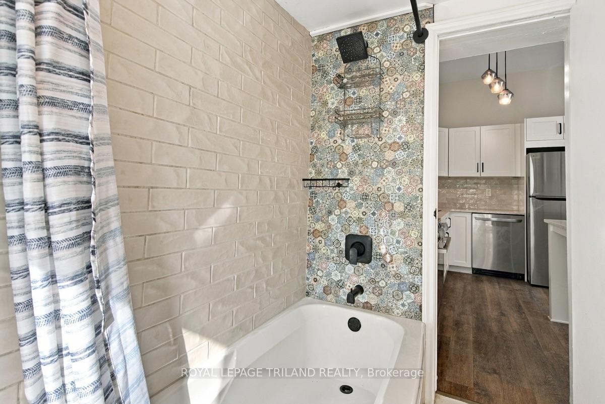 Photo 20 of 149 William Street, London, East K — HOMEH