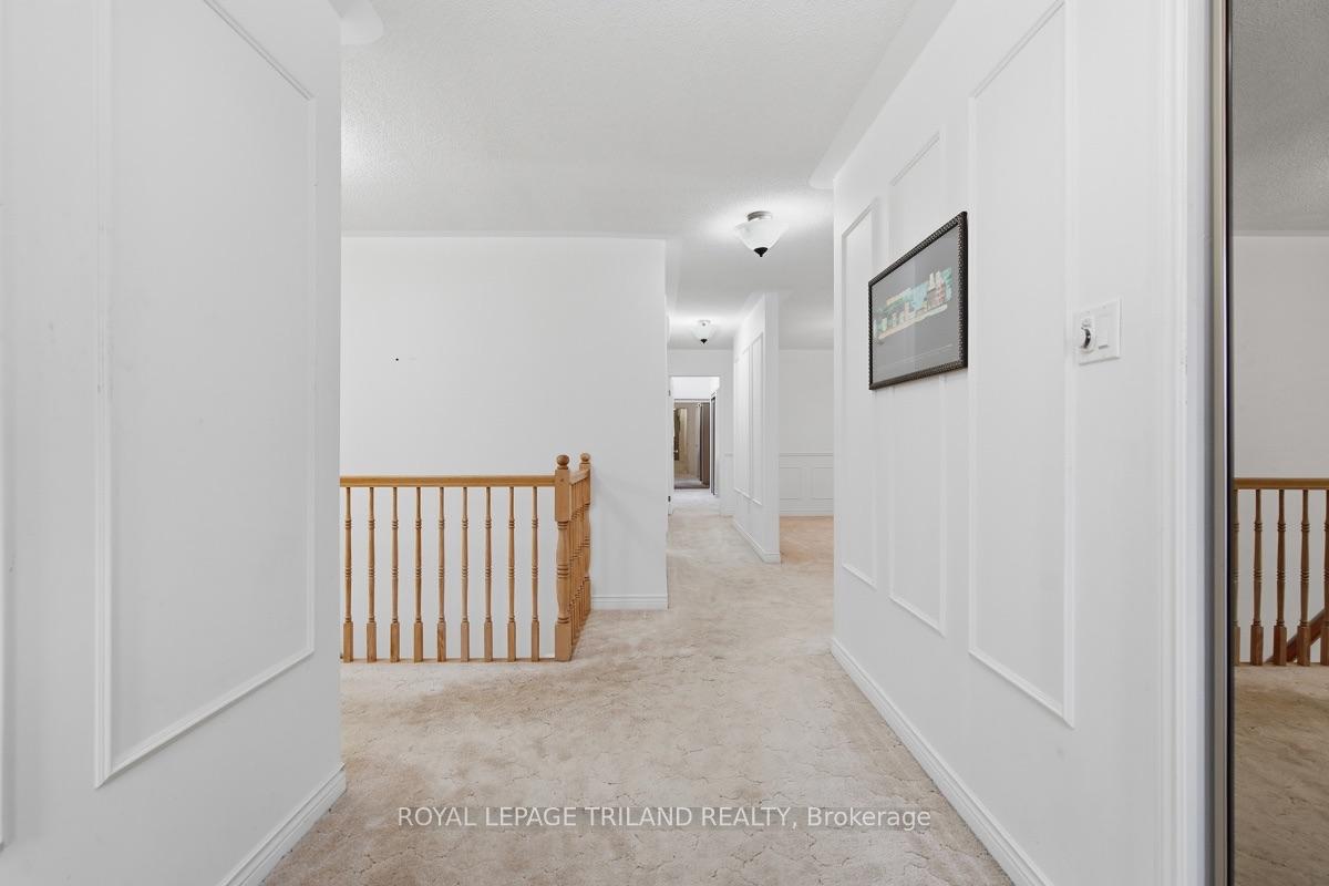 Photo 5 of Unit 8, 60 Rosecliffe Crescent, London, South C — HOMEH