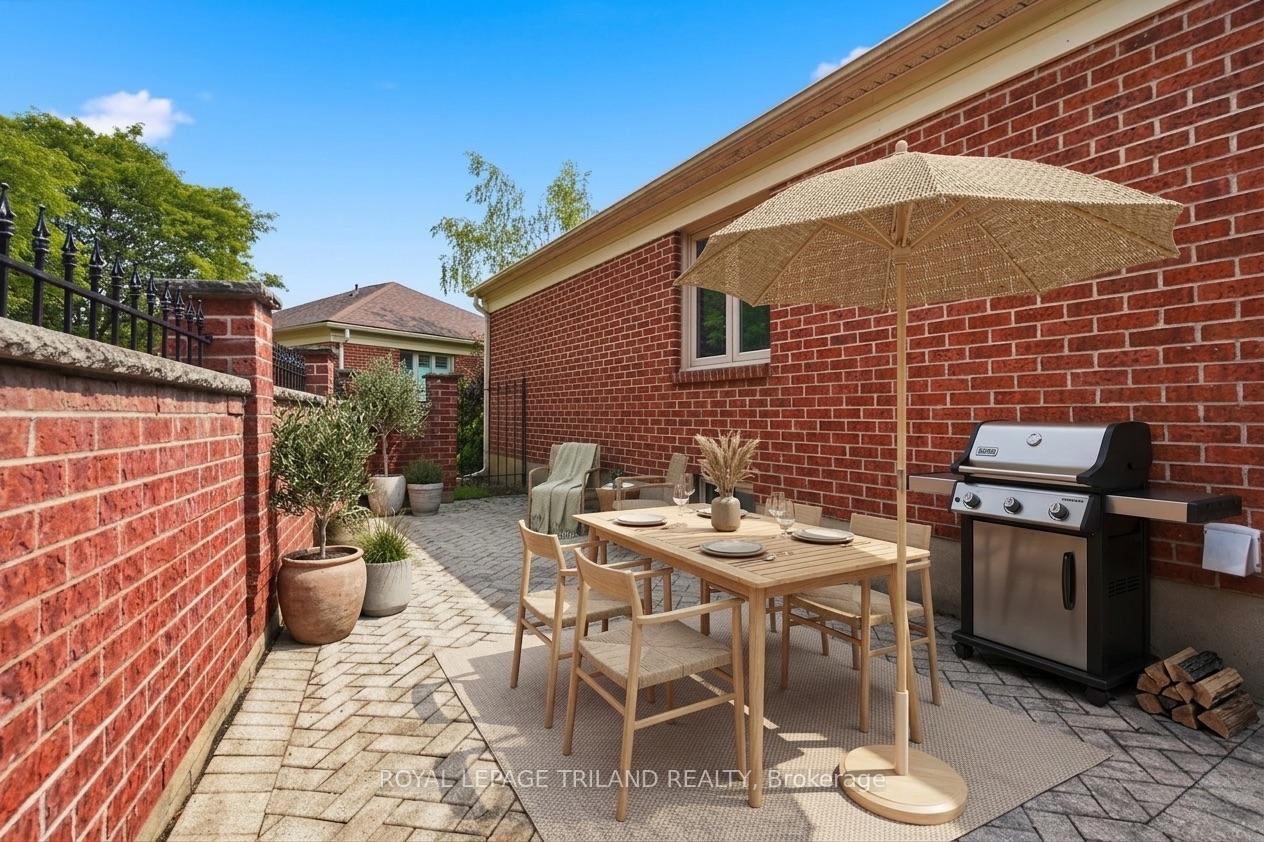 Photo 15 of Unit 8, 60 Rosecliffe Crescent, London, South C — HOMEH