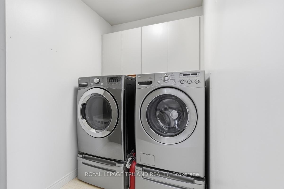 Photo 16 of Unit 8, 60 Rosecliffe Crescent, London, South C — HOMEH