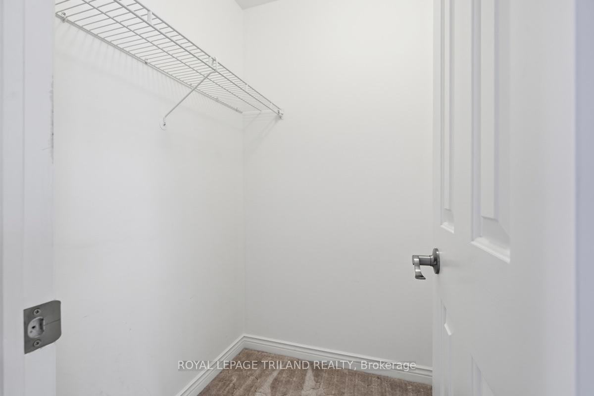 Photo 25 of Unit 8, 60 Rosecliffe Crescent, London, South C — HOMEH