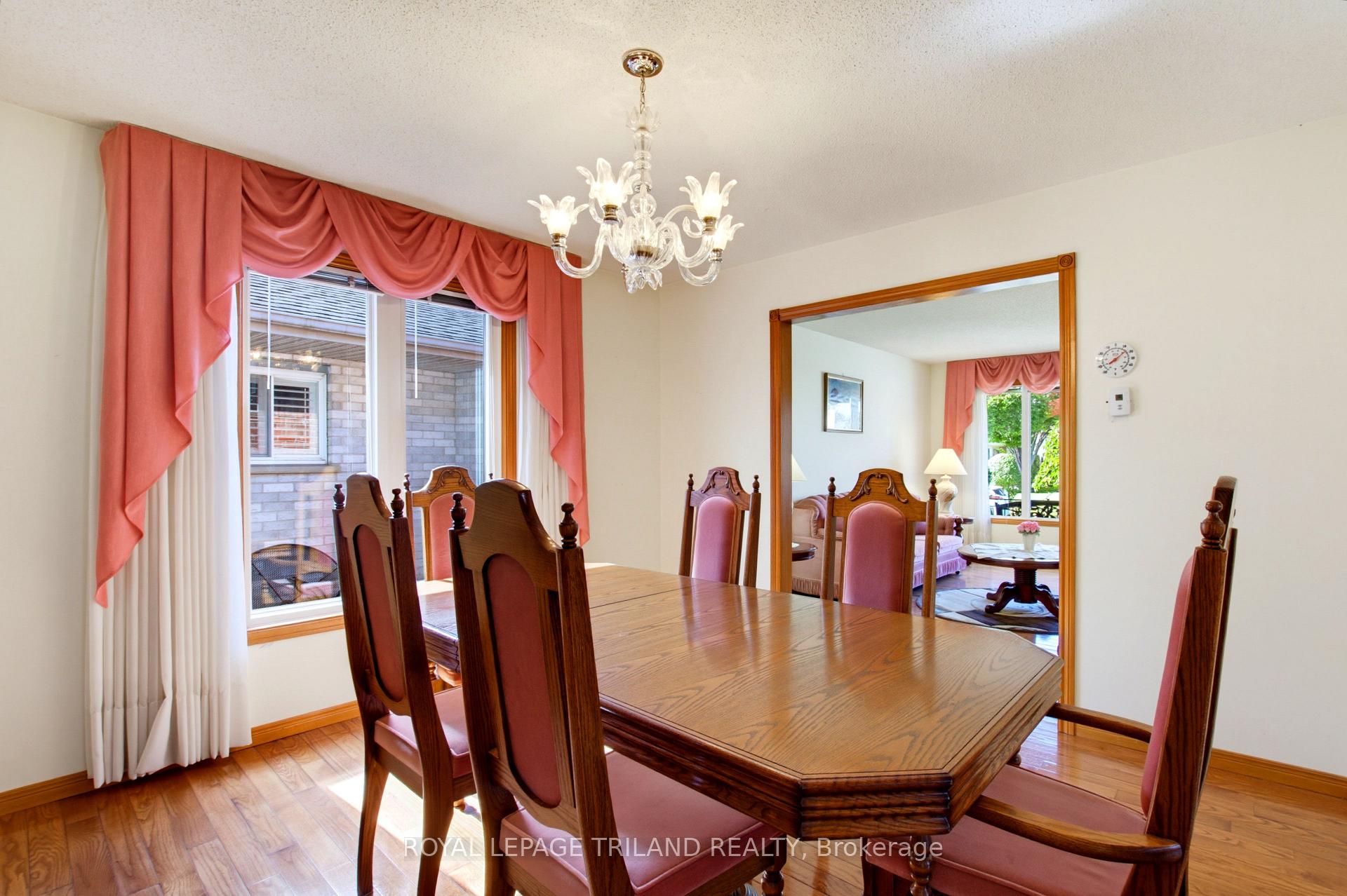 Photo 11 of 1749 Jalna Boulevard, London, South X — HOMEH