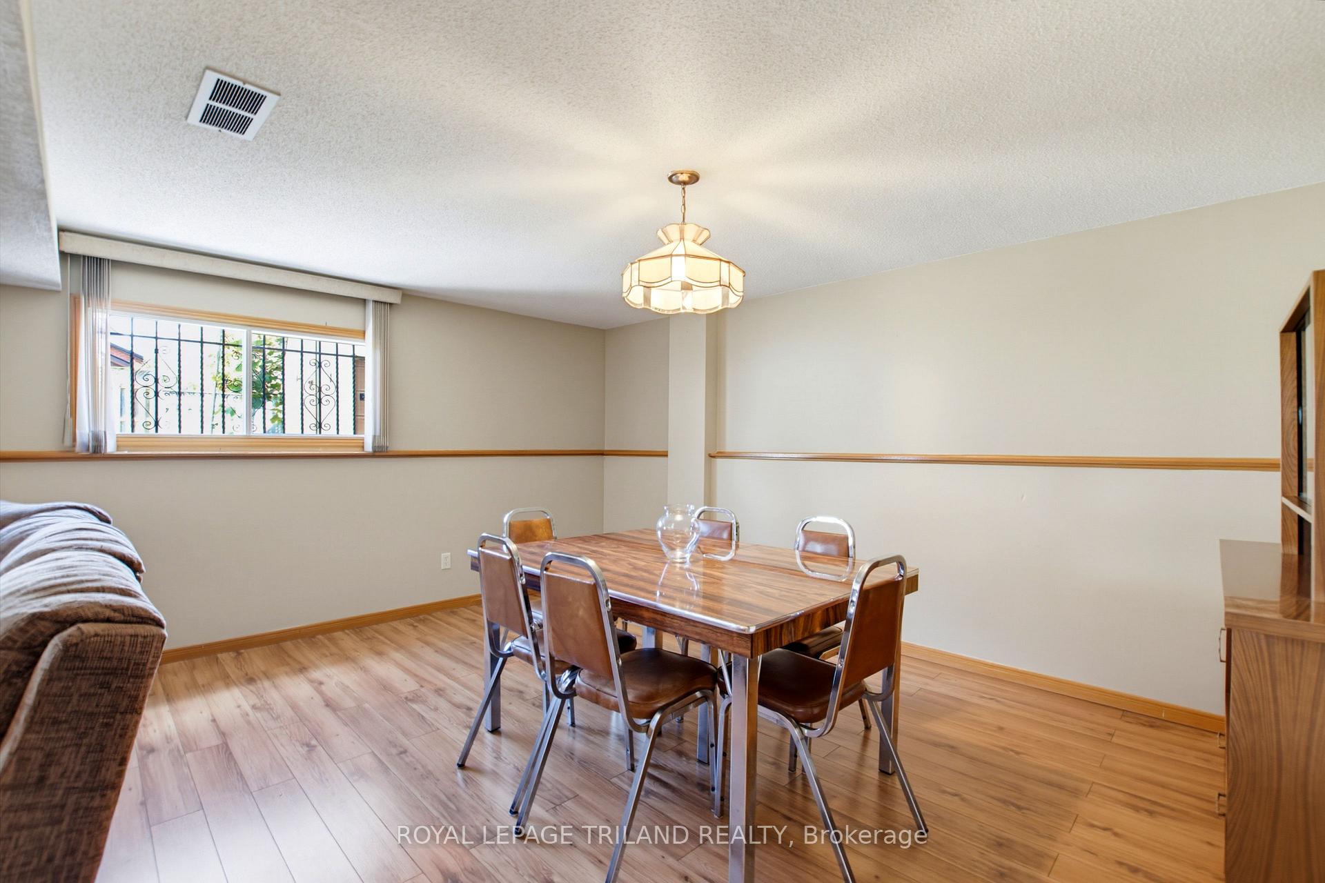 Photo 23 of 1749 Jalna Boulevard, London, South X — HOMEH