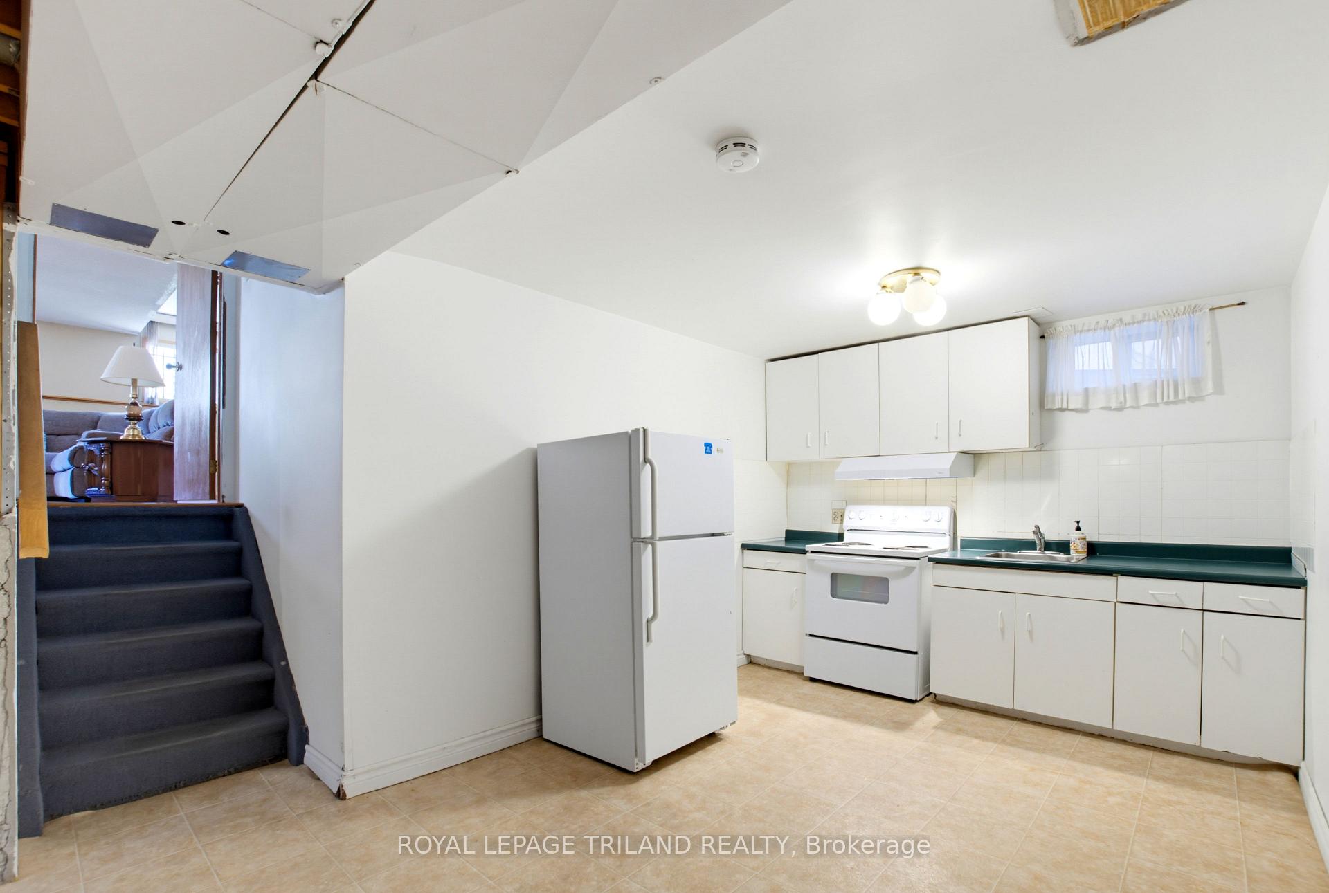 Photo 38 of 1749 Jalna Boulevard, London, South X — HOMEH