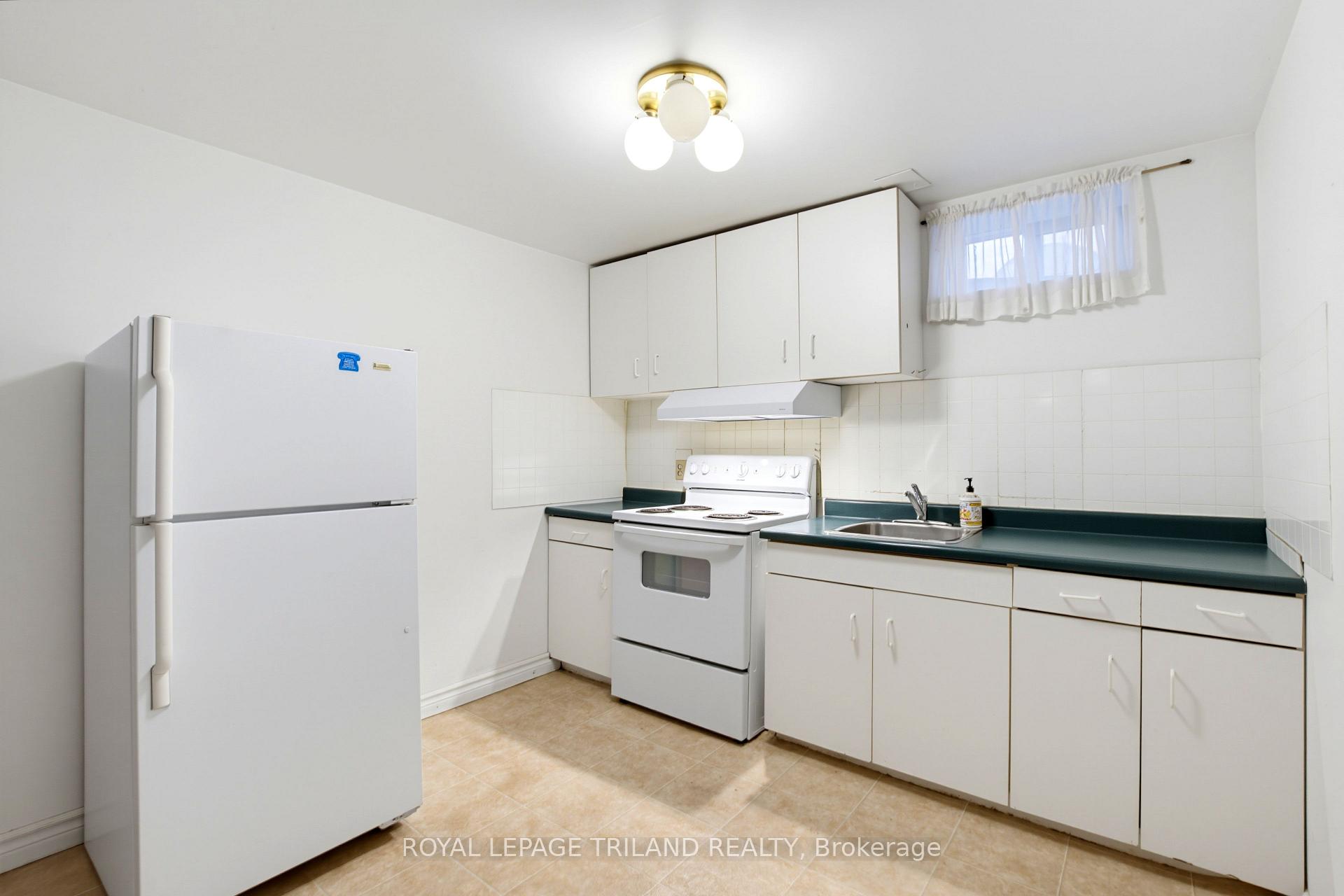 Photo 39 of 1749 Jalna Boulevard, London, South X — HOMEH