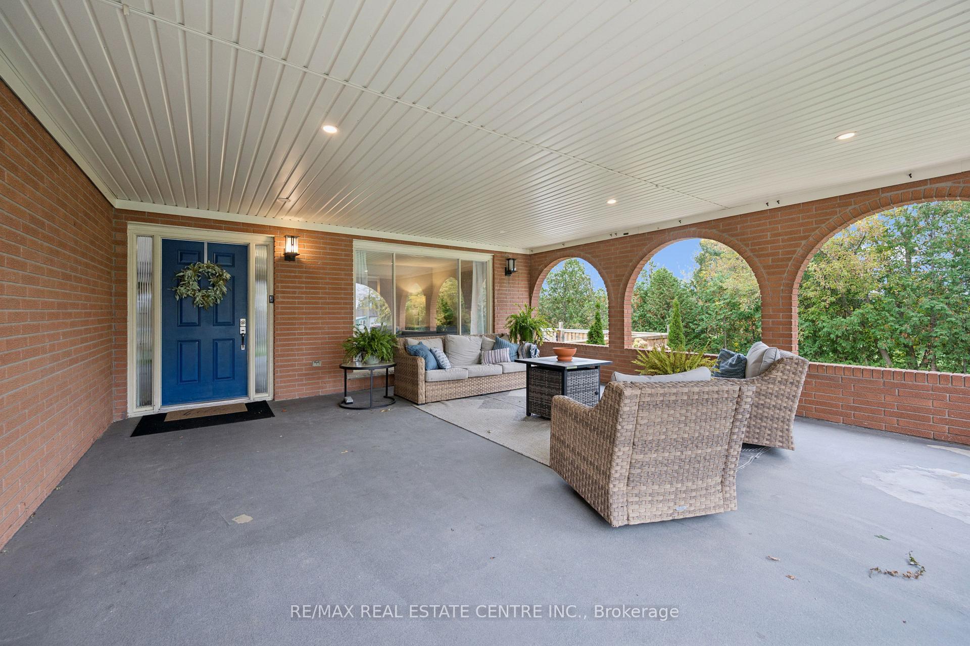 Photo 6 of 1216 Sheffield Road, Hamilton, Rural Flamborough — HOMEH