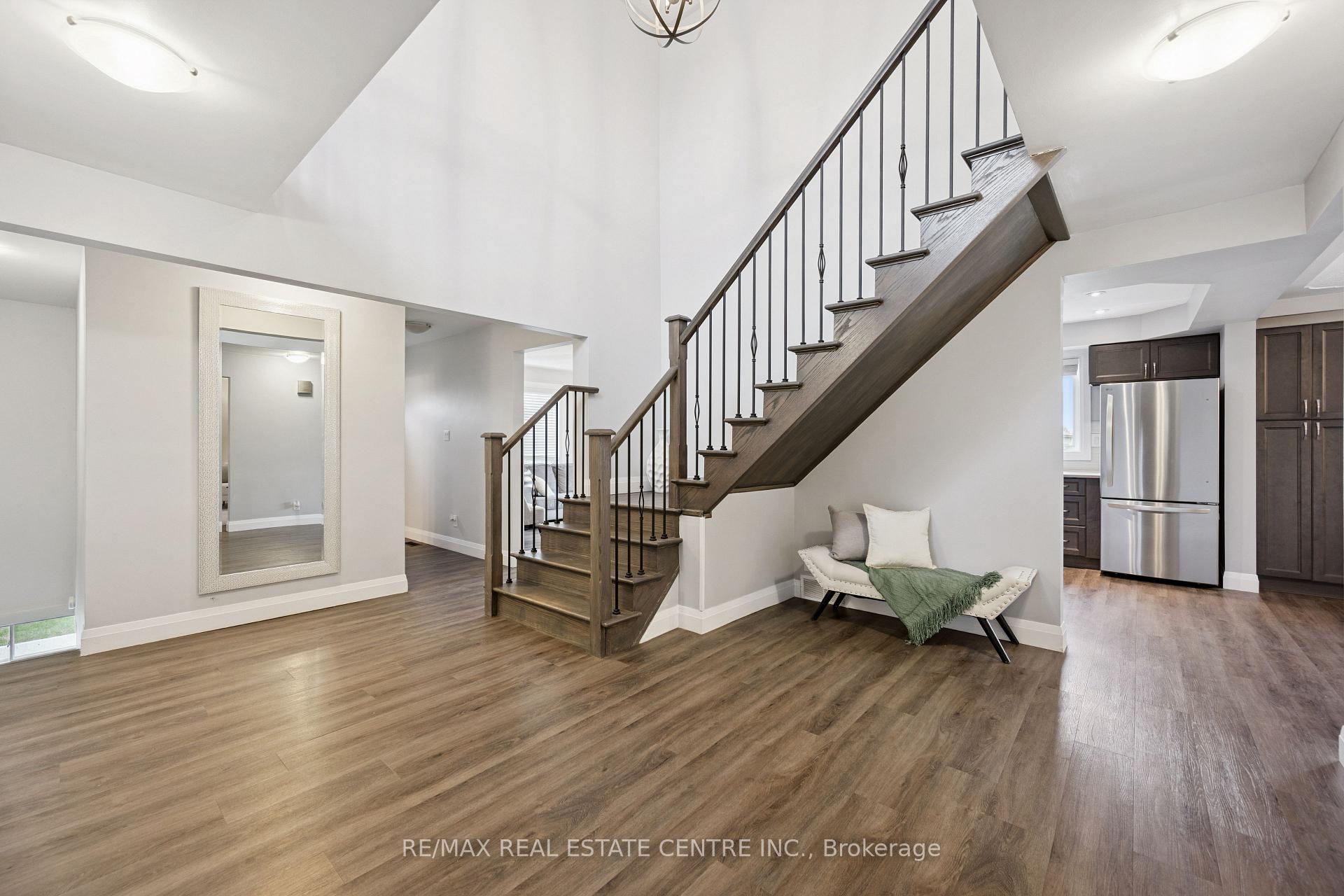 Photo 8 of 1216 Sheffield Road, Hamilton, Rural Flamborough — HOMEH