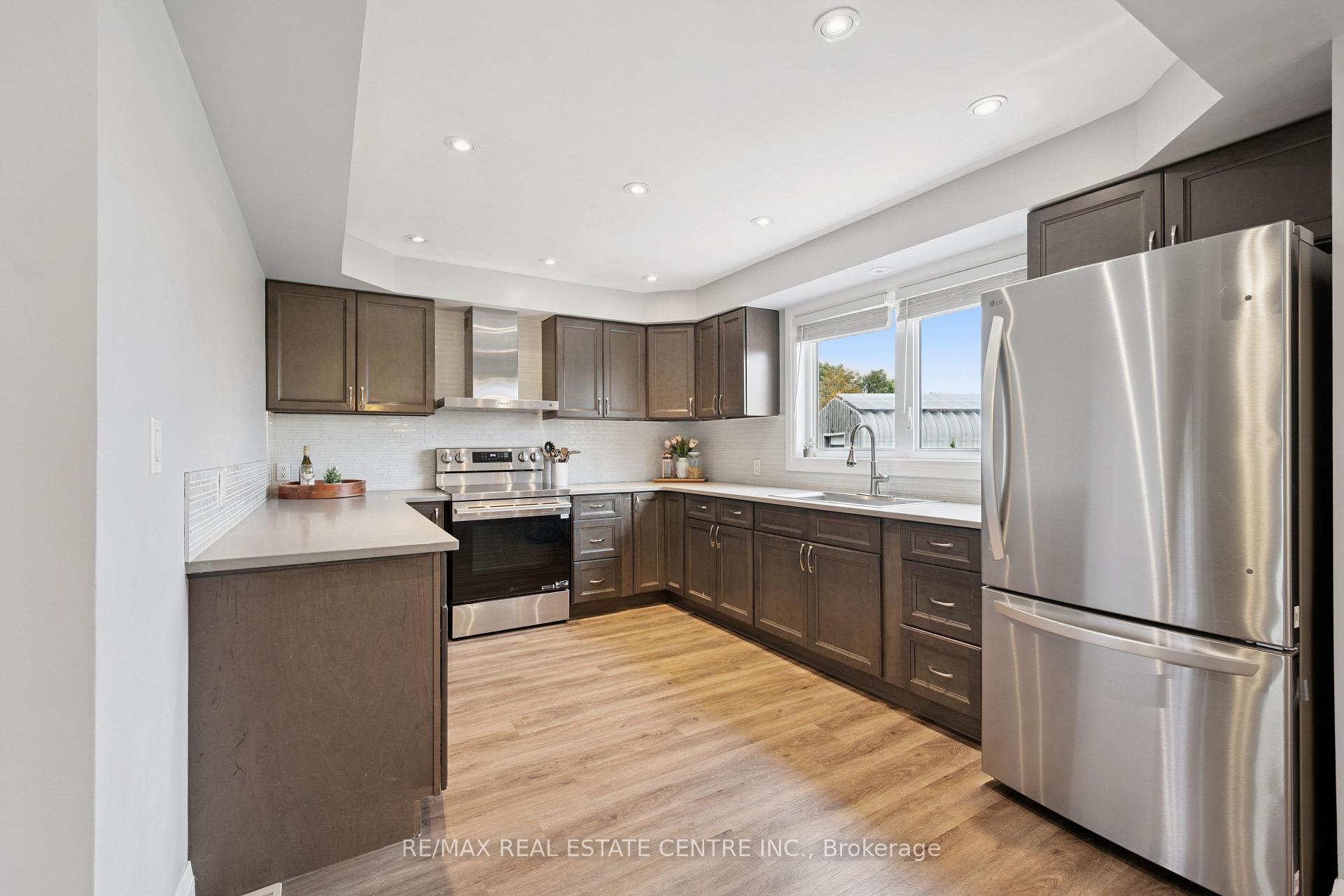 Photo 12 of 1216 Sheffield Road, Hamilton, Rural Flamborough — HOMEH