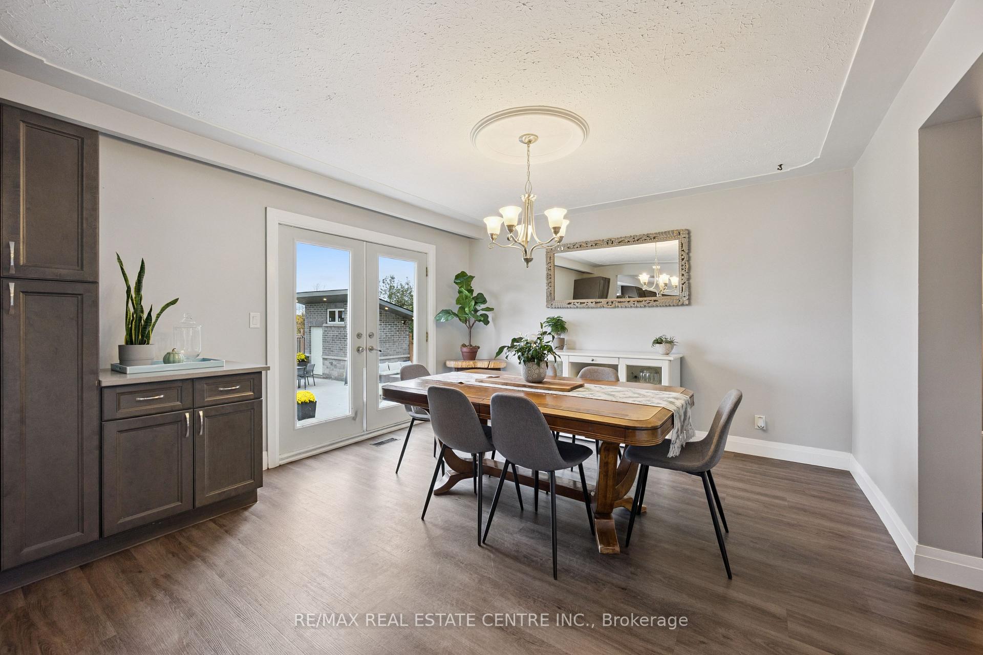 Photo 14 of 1216 Sheffield Road, Hamilton, Rural Flamborough — HOMEH