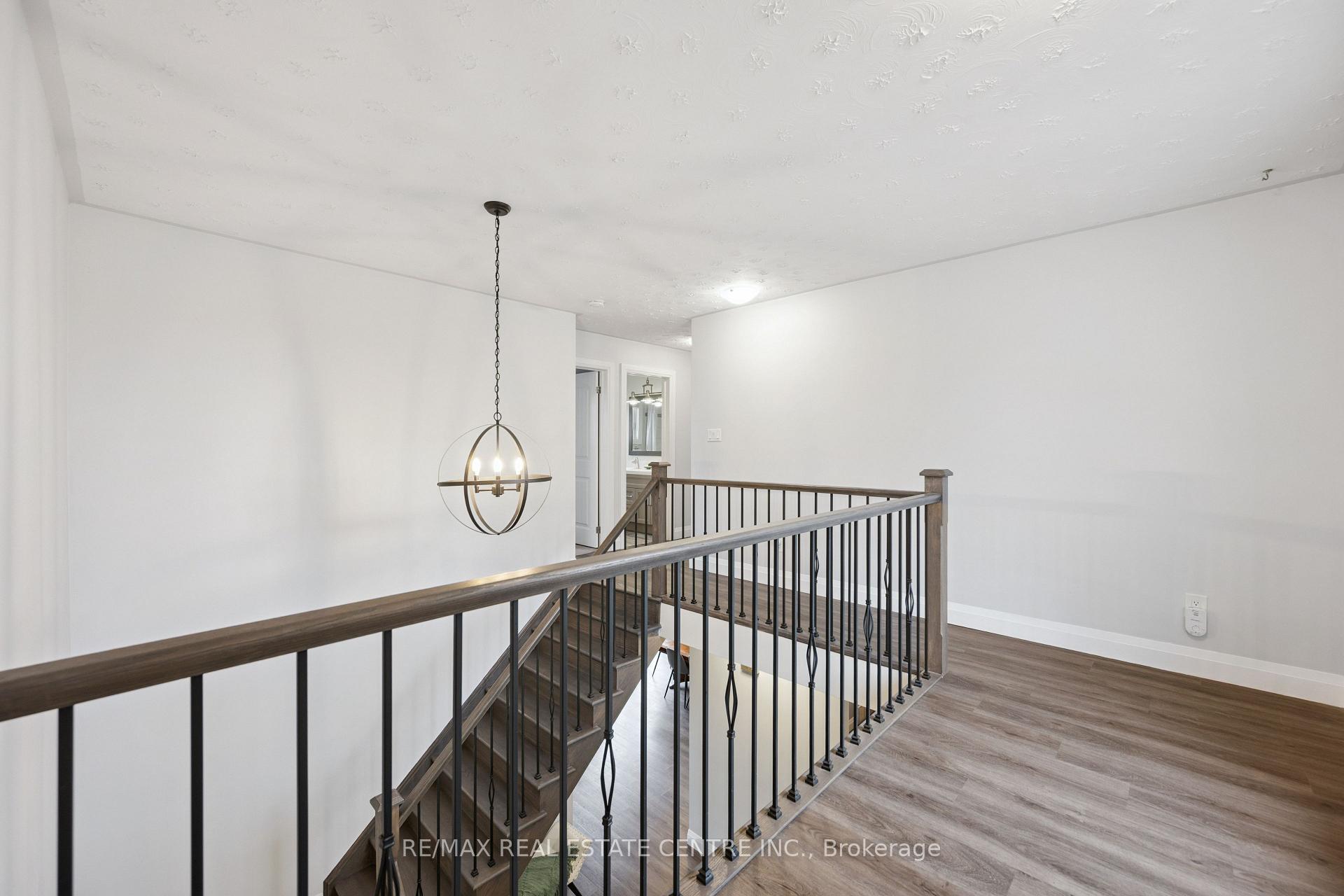 Photo 19 of 1216 Sheffield Road, Hamilton, Rural Flamborough — HOMEH