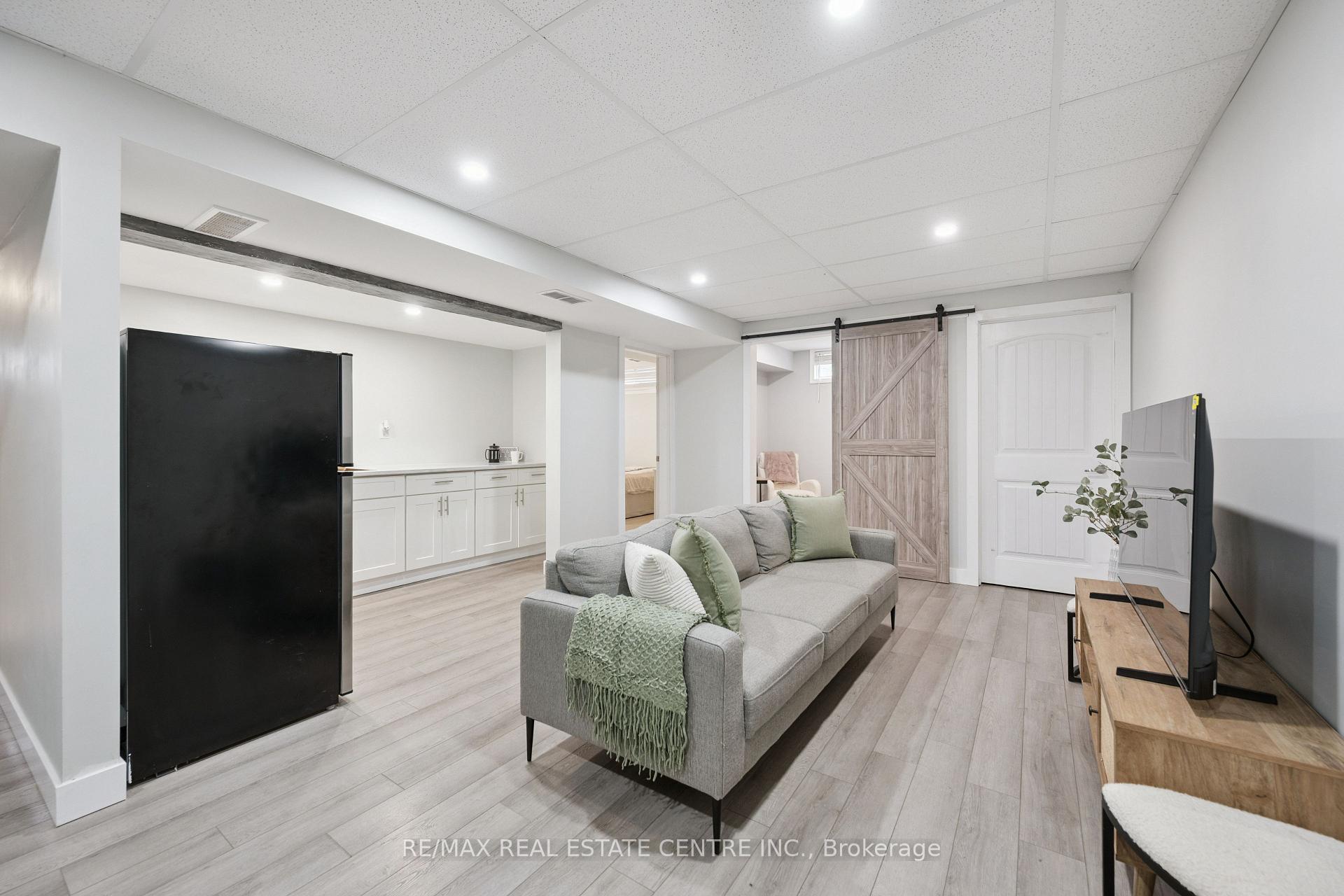 Photo 32 of 1216 Sheffield Road, Hamilton, Rural Flamborough — HOMEH