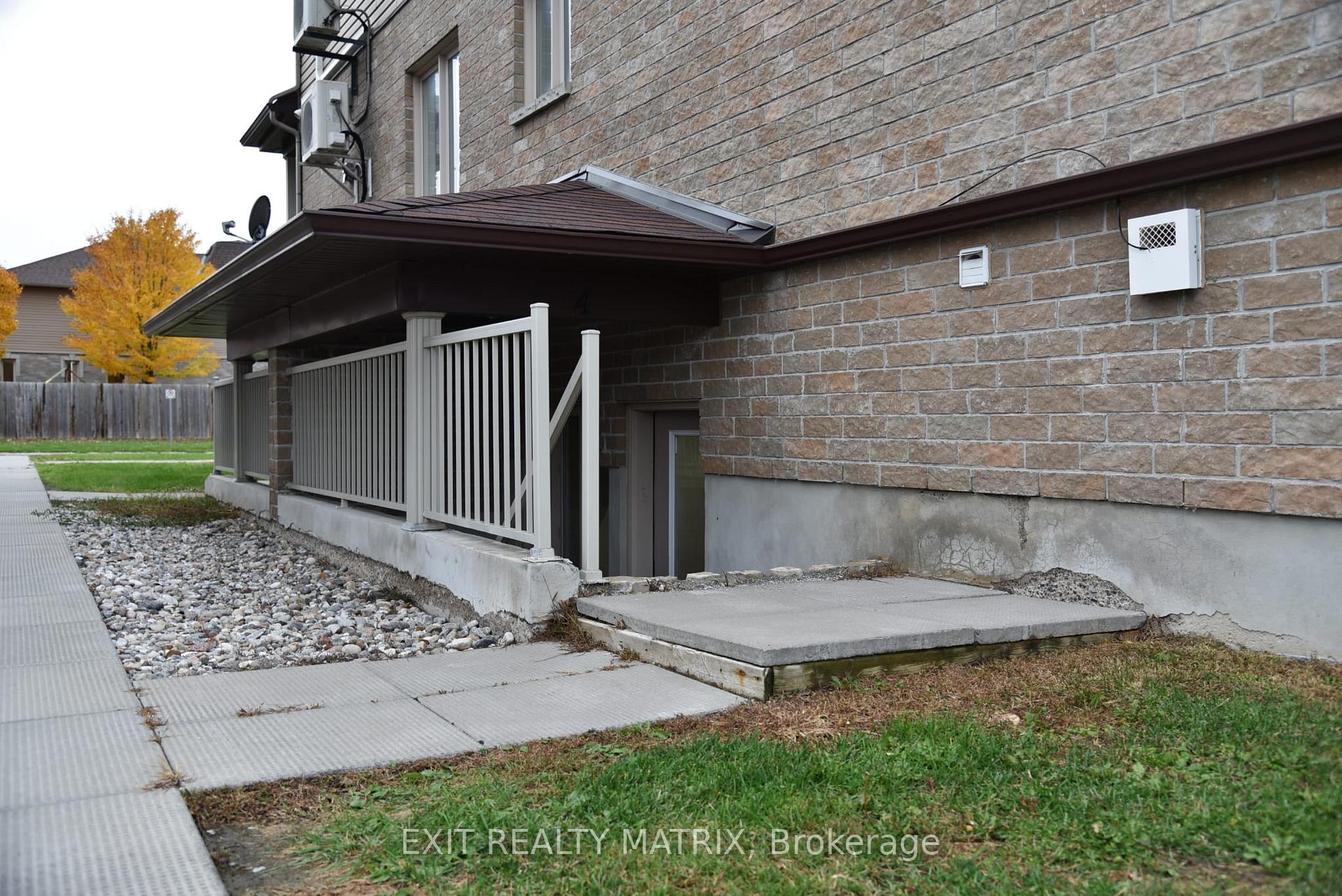 Photo 2 of 185 Unit #4 Bourdeau Street N, The Nation, Limoges — HOMEH