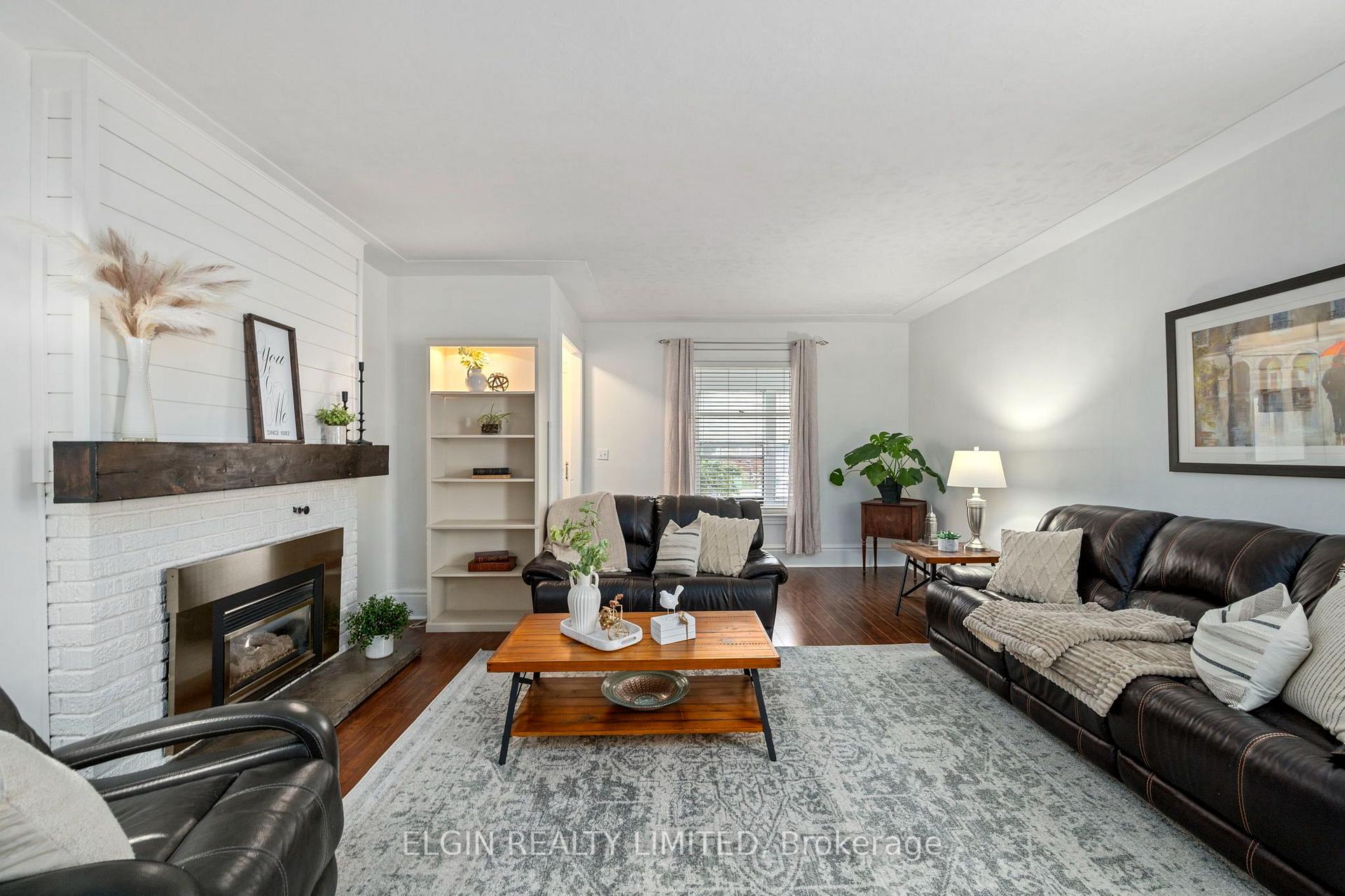 Photo 8 of 48 Elizabeth Street, St. Thomas — HOMEH