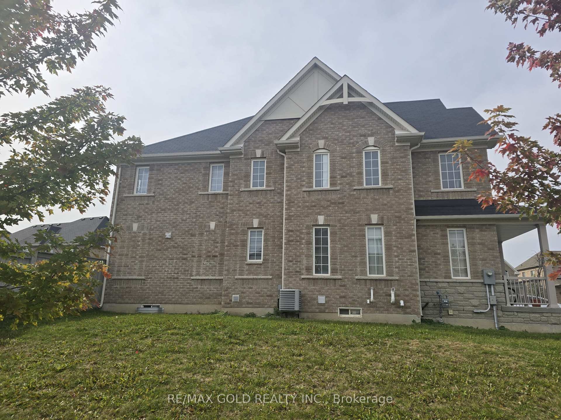 Photo 3 of 48 Mckay Avenue, New Tecumseth, Tottenham — HOMEH