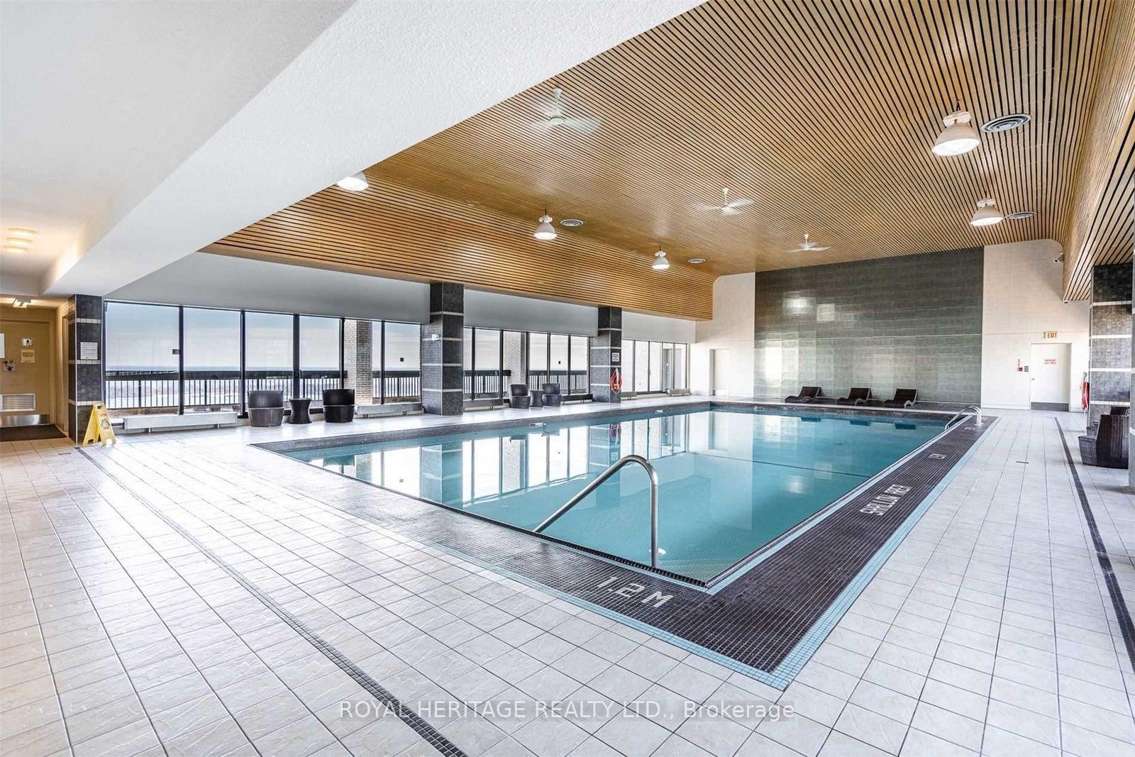Photo 10 of Unit 1240, 33 Harbour Square, Toronto, Waterfront Communities — HOMEH