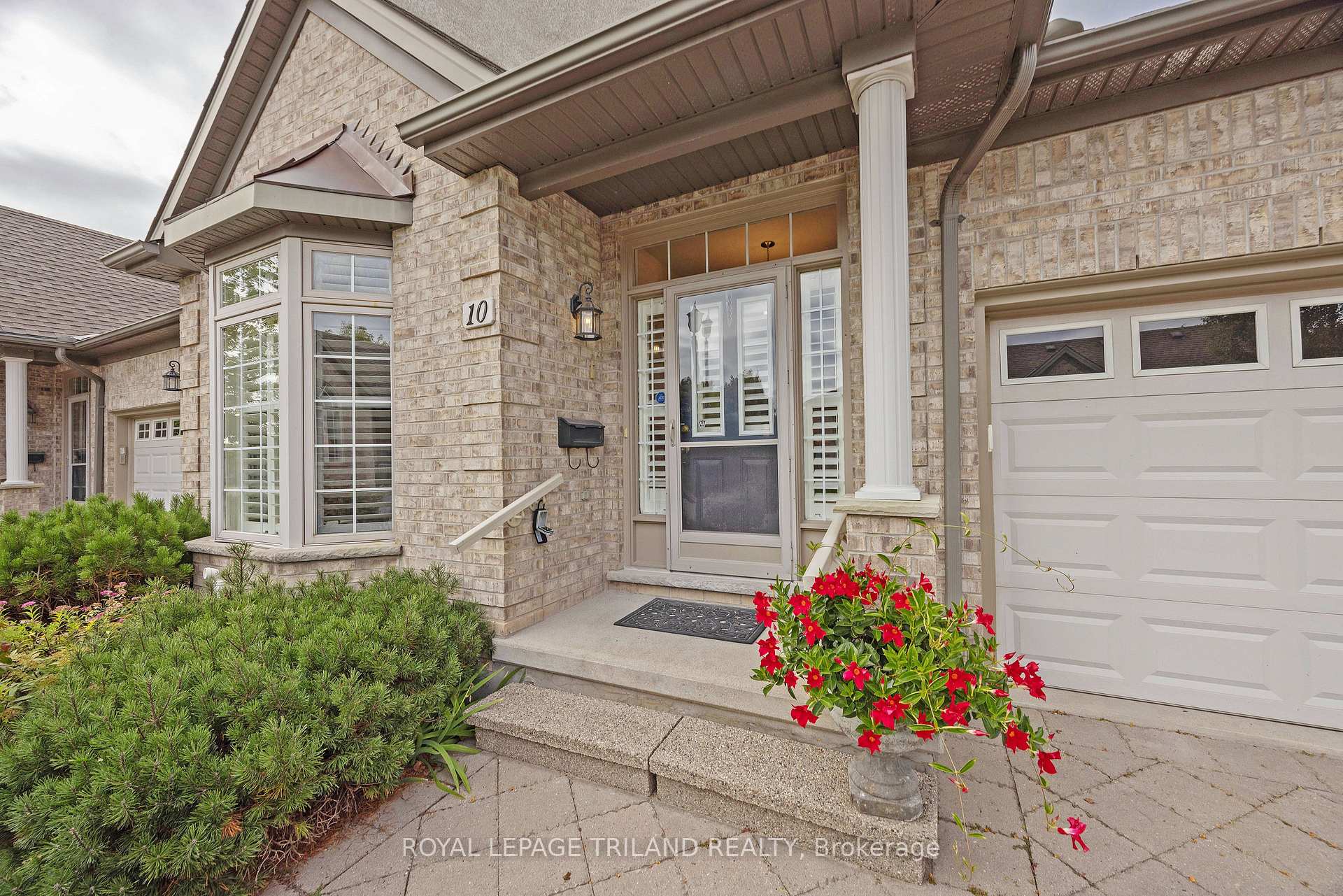 Photo 2 of Unit 10, 575 McGarrell Place, London, North R — HOMEH