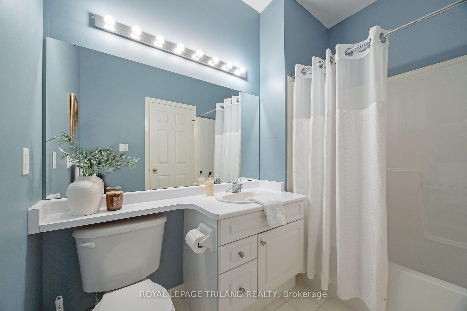Photo 8 of Unit 10, 575 McGarrell Place, London, North R — HOMEH