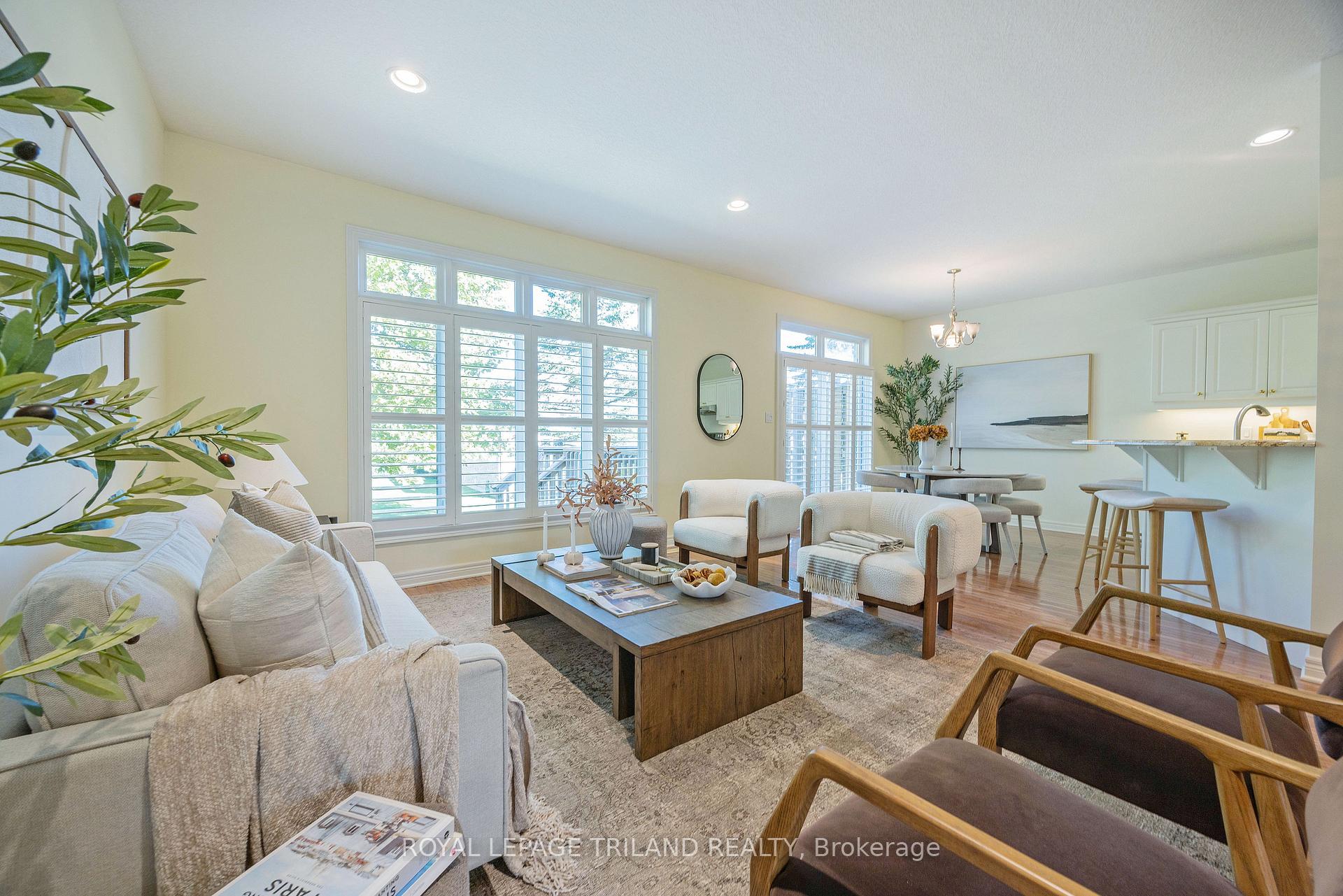 Photo 13 of Unit 10, 575 McGarrell Place, London, North R — HOMEH