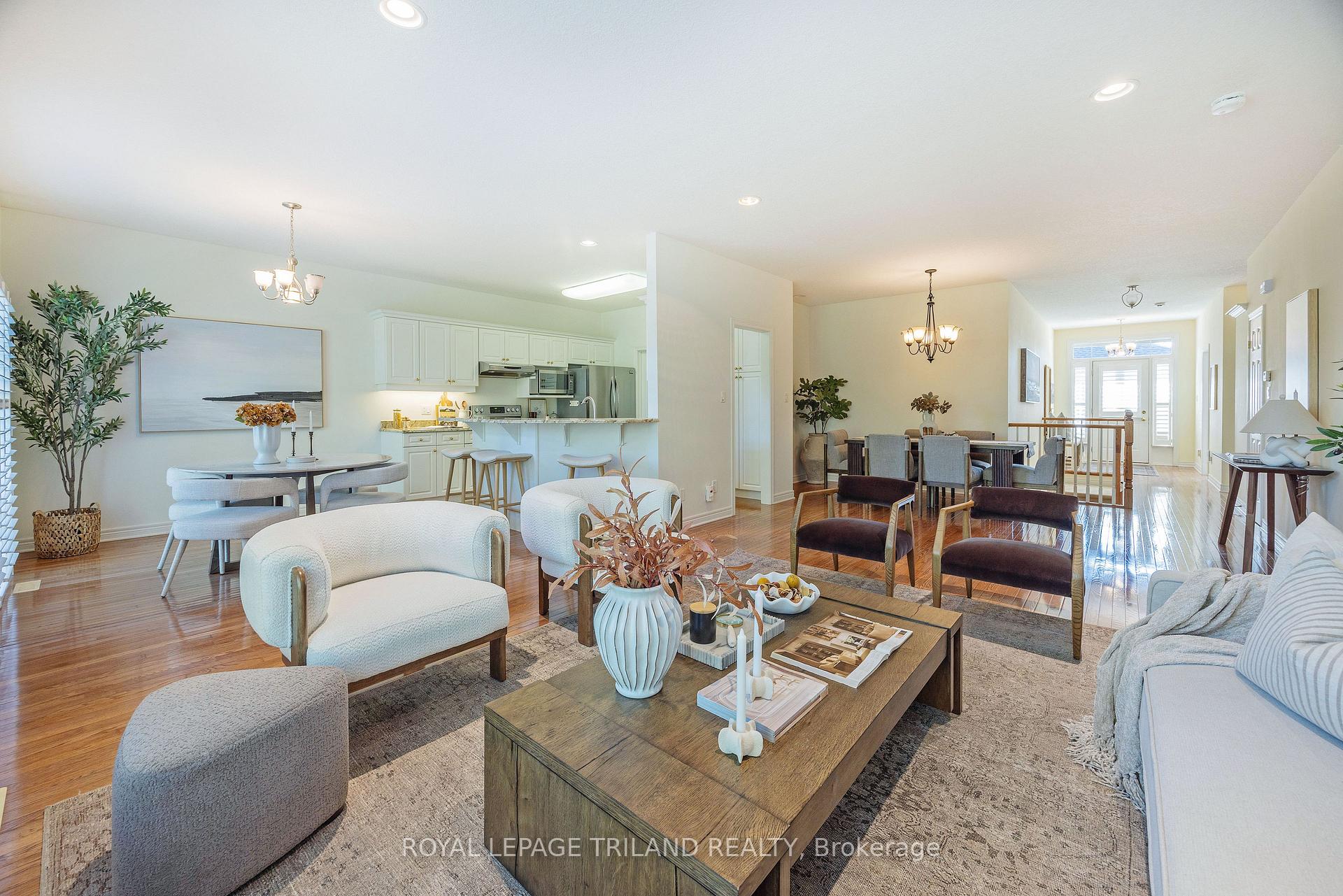 Photo 14 of Unit 10, 575 McGarrell Place, London, North R — HOMEH