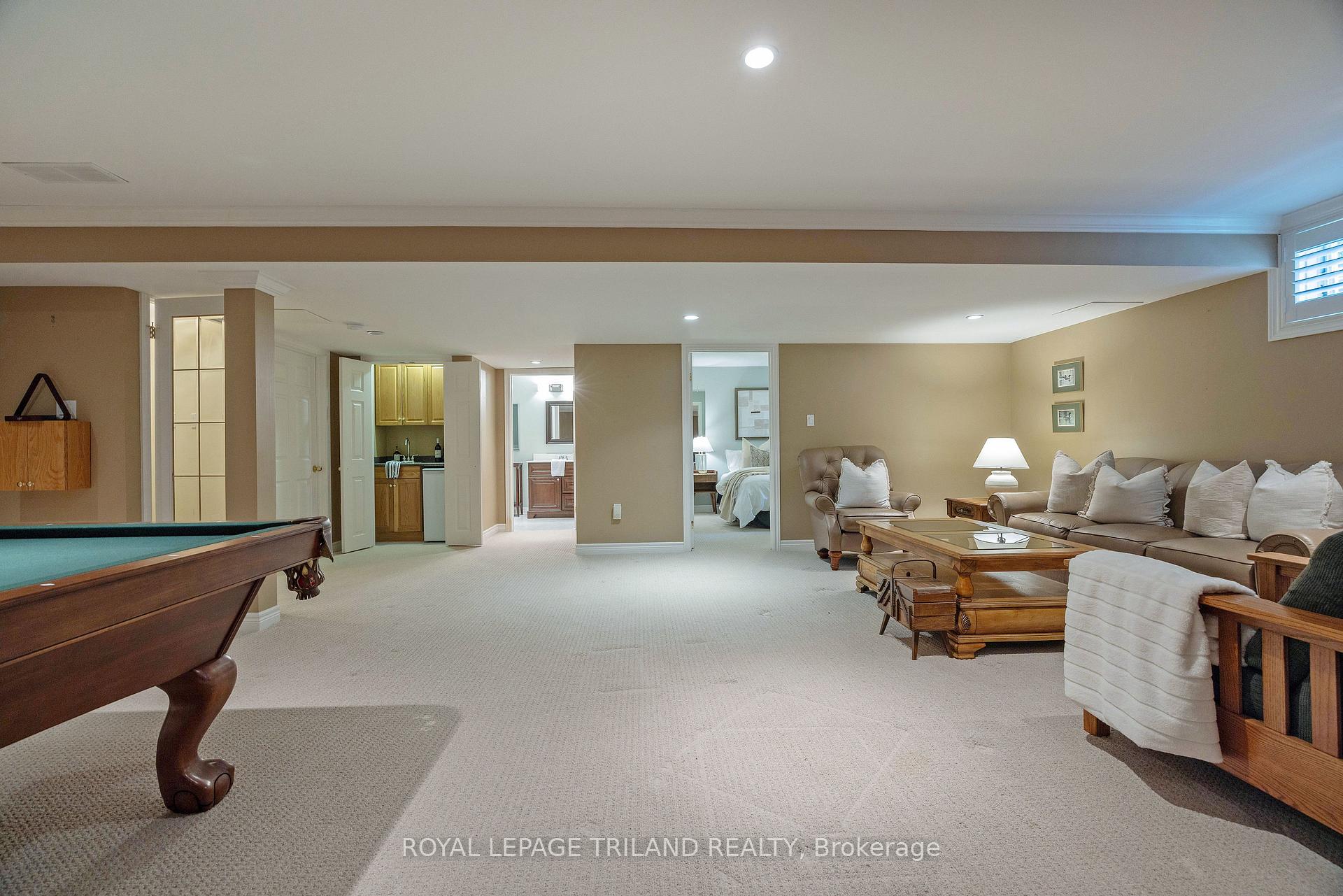 Photo 33 of Unit 10, 575 McGarrell Place, London, North R — HOMEH