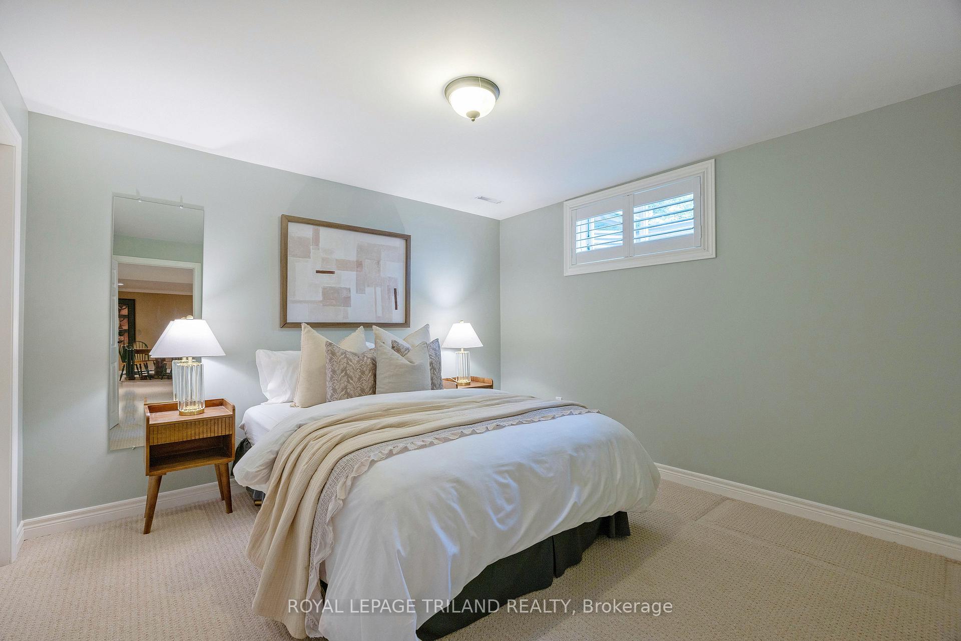 Photo 34 of Unit 10, 575 McGarrell Place, London, North R — HOMEH