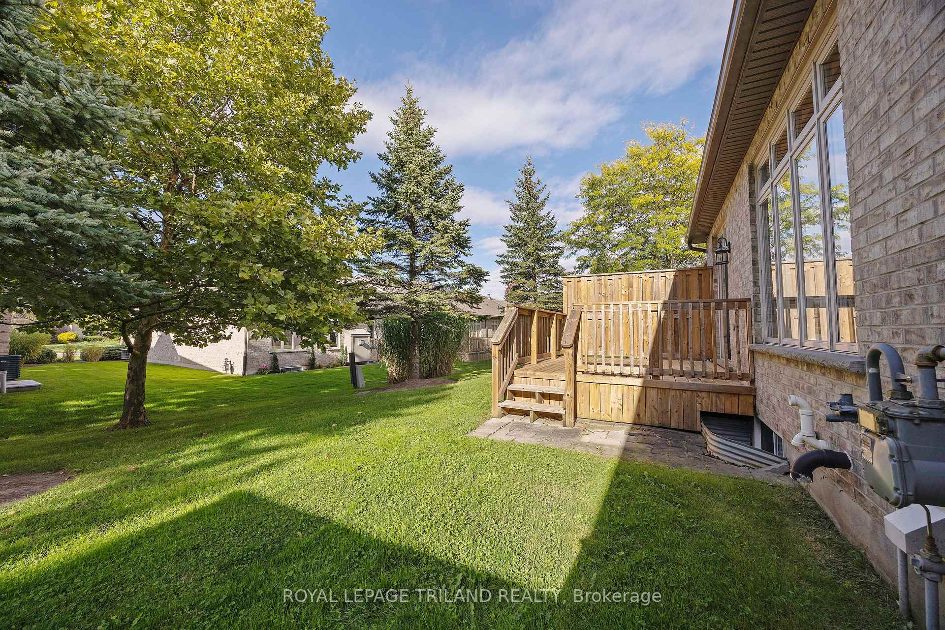 Photo 42 of Unit 10, 575 McGarrell Place, London, North R — HOMEH