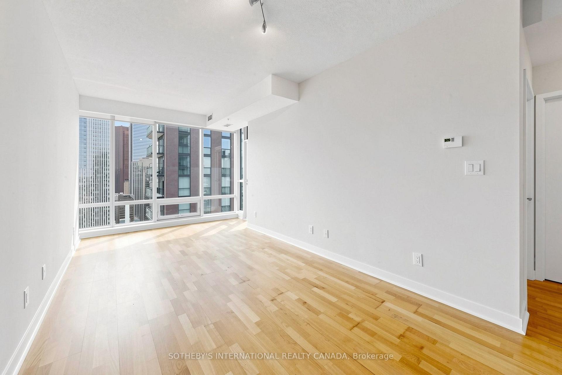 Photo 5 of Unit 3906, 295 Adelaide Street W, Toronto, Waterfront Communities — HOMEH