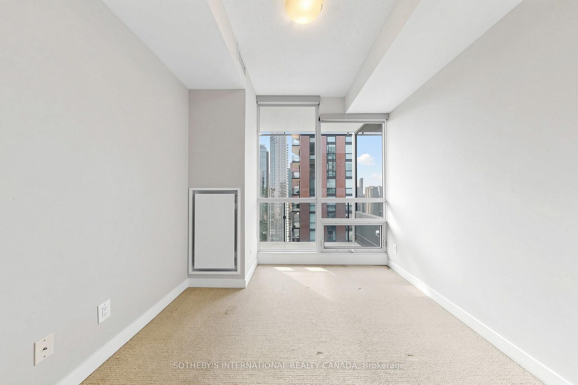 Photo 16 of Unit 3906, 295 Adelaide Street W, Toronto, Waterfront Communities — HOMEH
