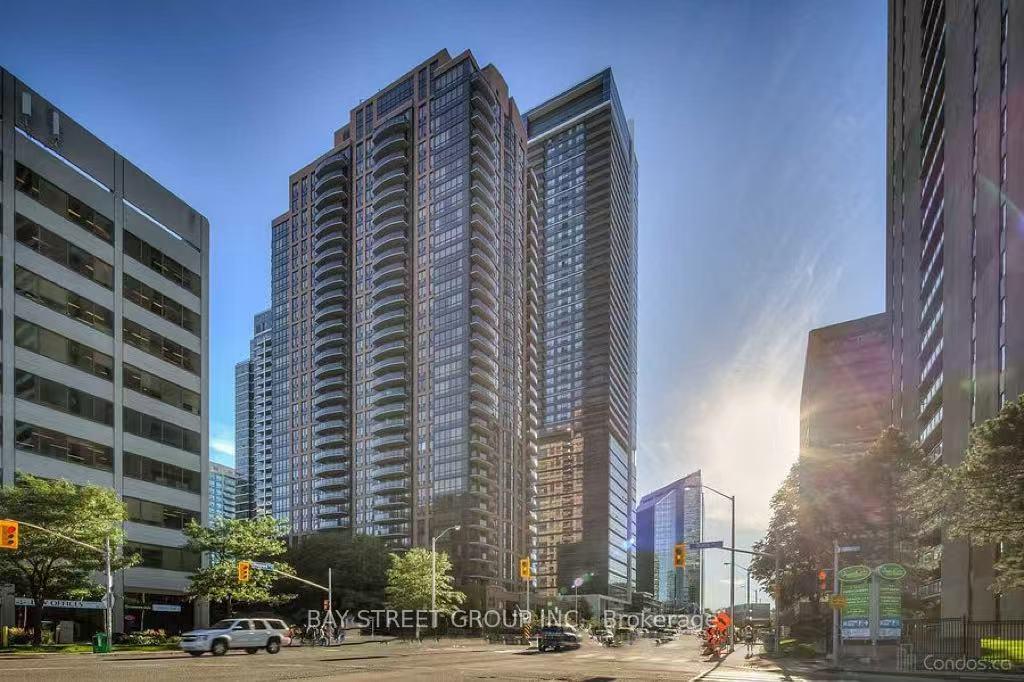 Photo of Unit 2100, 33 Sheppard Avenue E