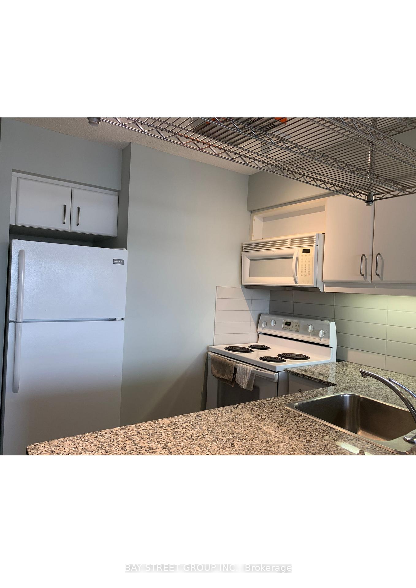 Photo 5 of Unit 2100, 33 Sheppard Avenue E, North York, Willowdale East — HOMEH