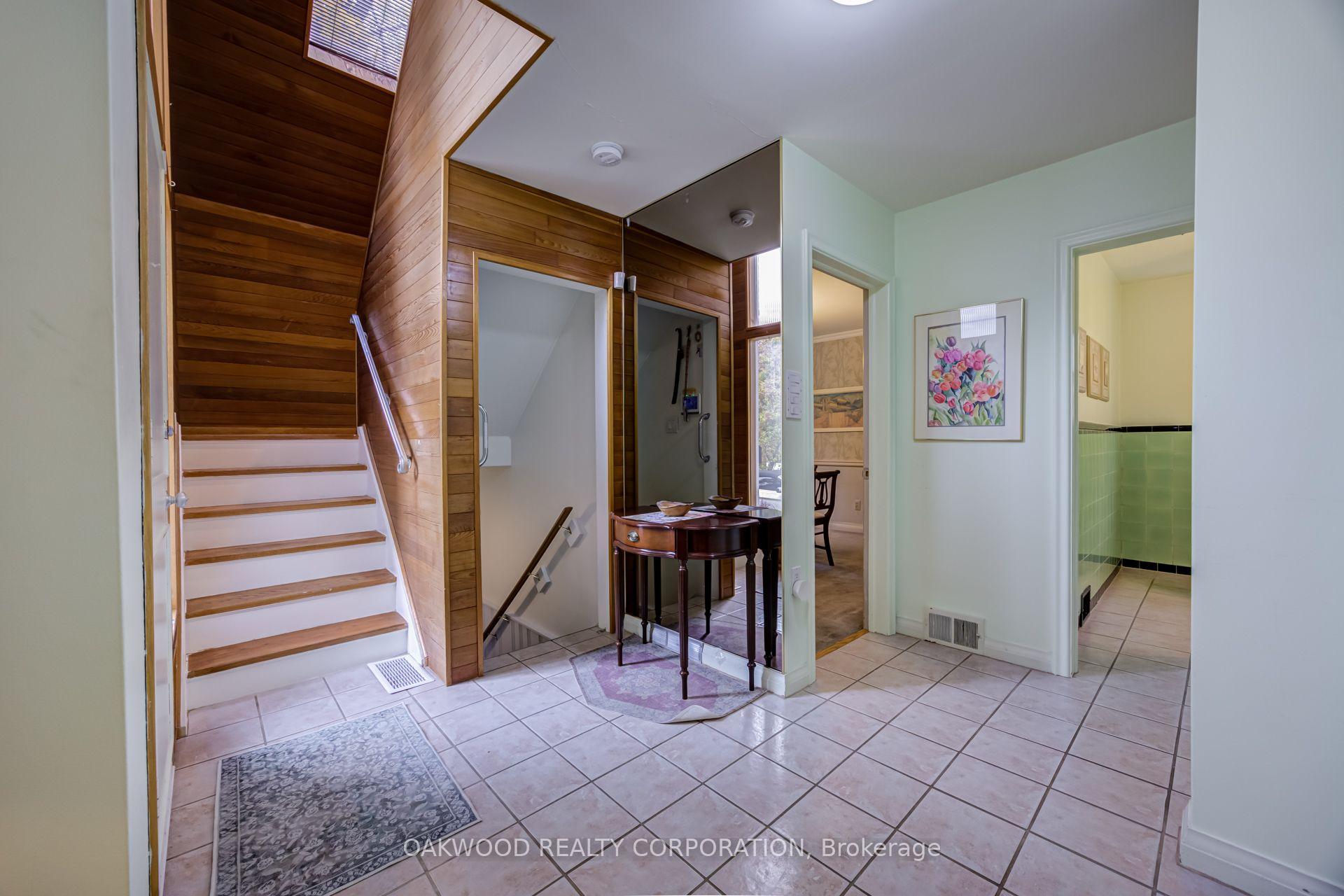 Photo 9 of 41 Greenbrook Drive, North York, Beechborough-Greenbrook — HOMEH